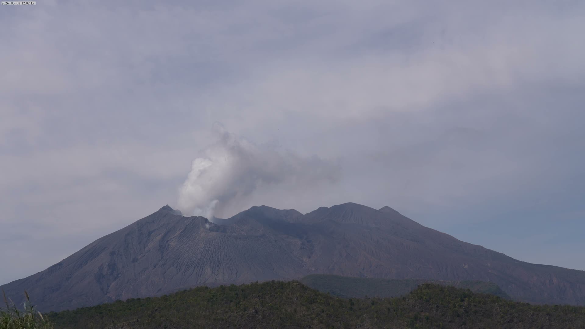 Kagoshima, Sakurajima Living Volcano ( 鹿児島・桜島 生きた火山 ) Live Cam - Kurokamicho, Kagoshima, Kagoshima Prefecture, Kyushu, Japan