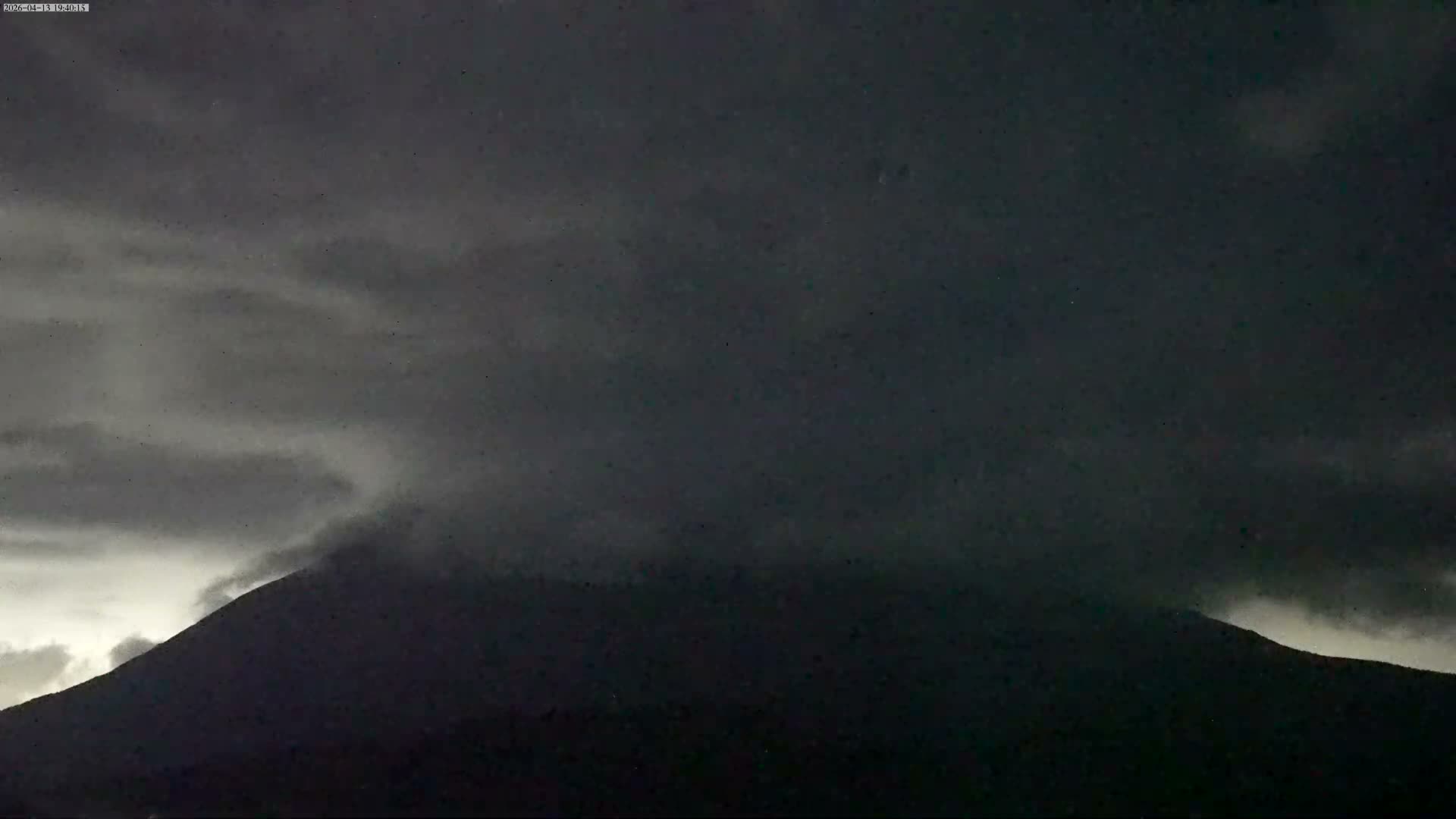 Kagoshima, Sakurajima Living Volcano ( 鹿児島・桜島 生きた火山 ) Live Cam - Kurokamicho, Kagoshima, Kagoshima Prefecture, Kyushu, Japan