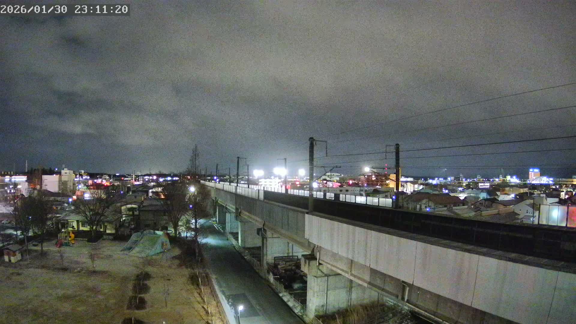 Koriyama City Skyline & Tonoku / Akita Shinkansen ( Bullet Train ) Viaduct ( 郡山市街のスカイラインと東濃・秋田新幹線高架橋 ) Live Cam - 2 Chome, Asakamachi Hidenoyama, Koriyama, Fukuşima, Tōhoku, Honshu, Japan