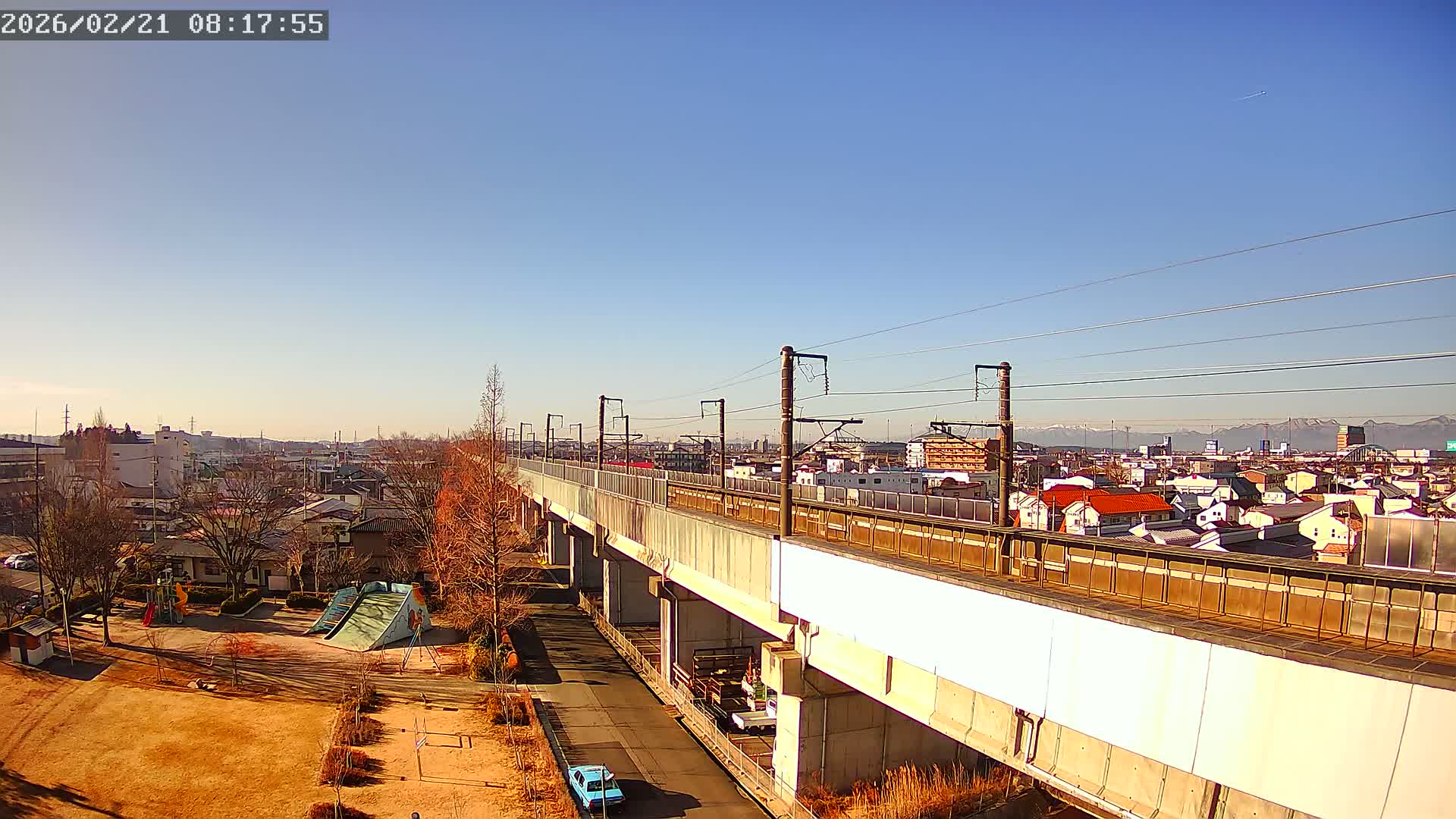 Koriyama City Skyline & Tonoku / Akita Shinkansen ( Bullet Train ) Viaduct ( 郡山市街のスカイラインと東濃・秋田新幹線高架橋 ) Live Cam - 2 Chome, Asakamachi Hidenoyama, Koriyama, Fukuşima, Tōhoku, Honshu, Japan