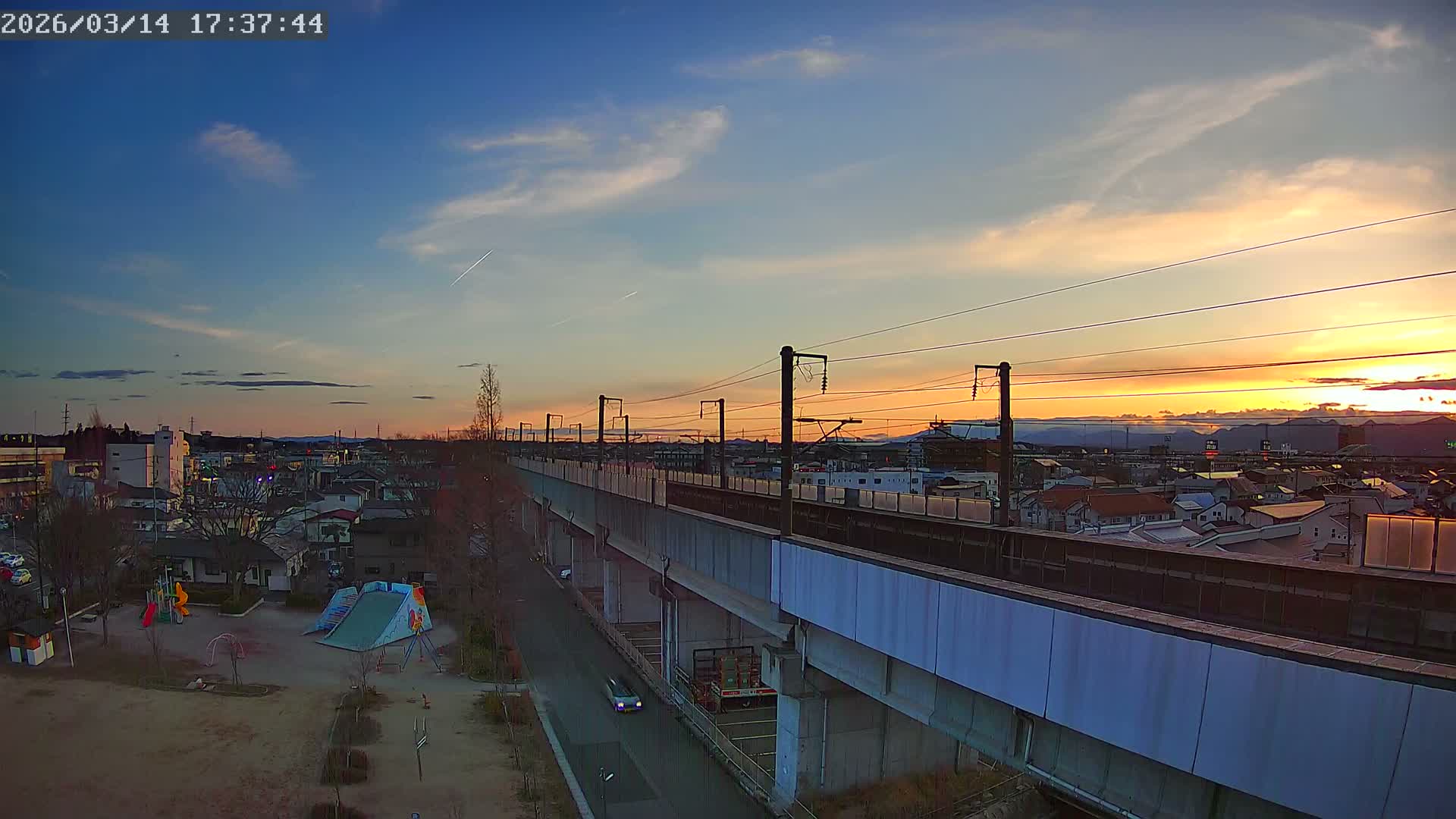 Koriyama City Skyline & Tonoku / Akita Shinkansen ( Bullet Train ) Viaduct ( 郡山市街のスカイラインと東濃・秋田新幹線高架橋 ) Live Cam - 2 Chome, Asakamachi Hidenoyama, Koriyama, Fukuşima, Tōhoku, Honshu, Japan