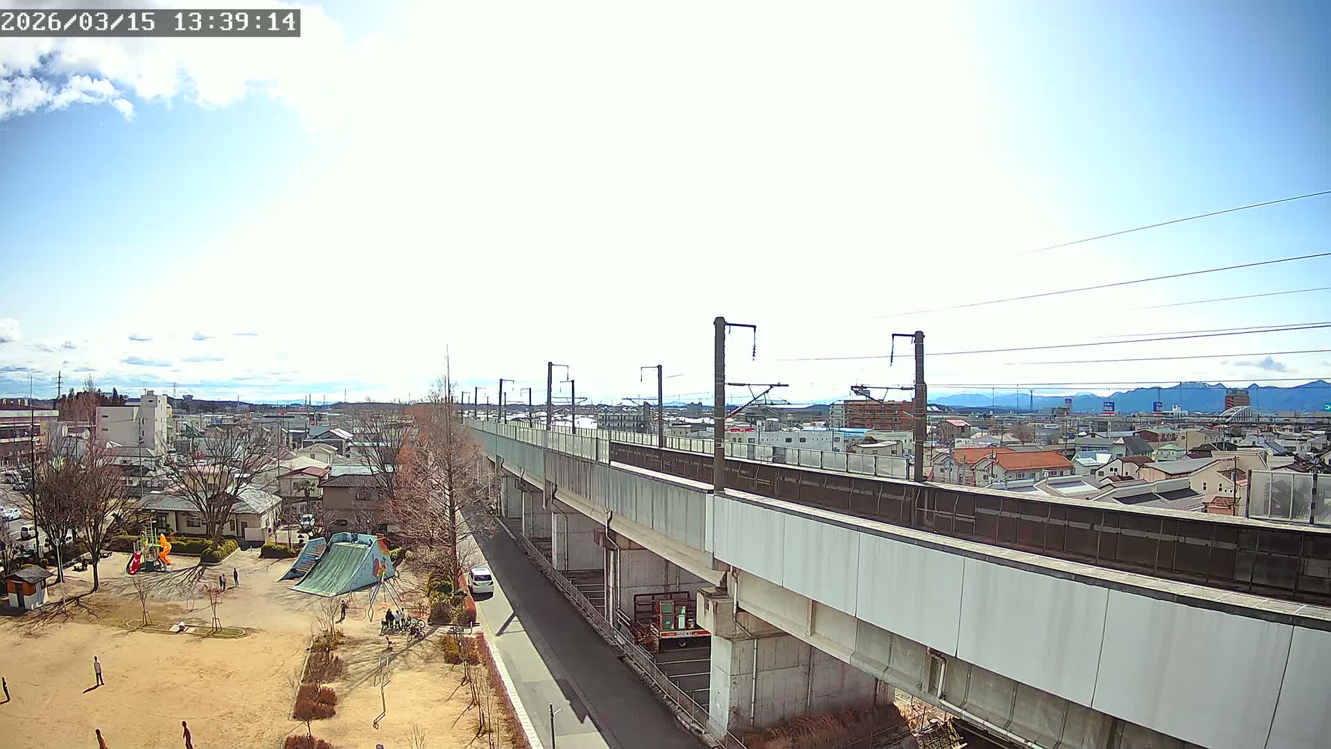 Koriyama City Skyline & Tonoku / Akita Shinkansen ( Bullet Train ) Viaduct ( 郡山市街のスカイラインと東濃・秋田新幹線高架橋 ) Live Cam - 2 Chome, Asakamachi Hidenoyama, Koriyama, Fukuşima, Tōhoku, Honshu, Japan