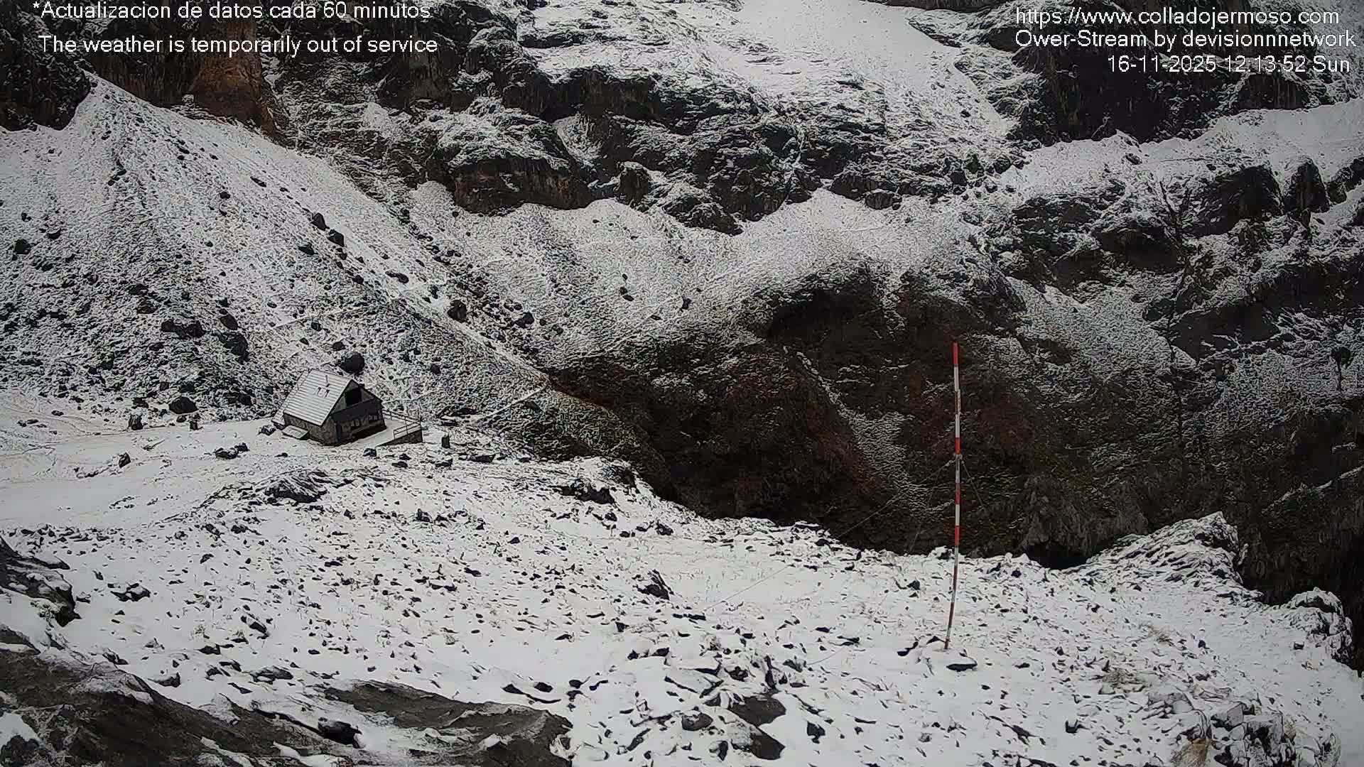 Picos de Europa Mountain Range Collado Jermoso Refuge Live Cam - León, Castila&Leon, Spain