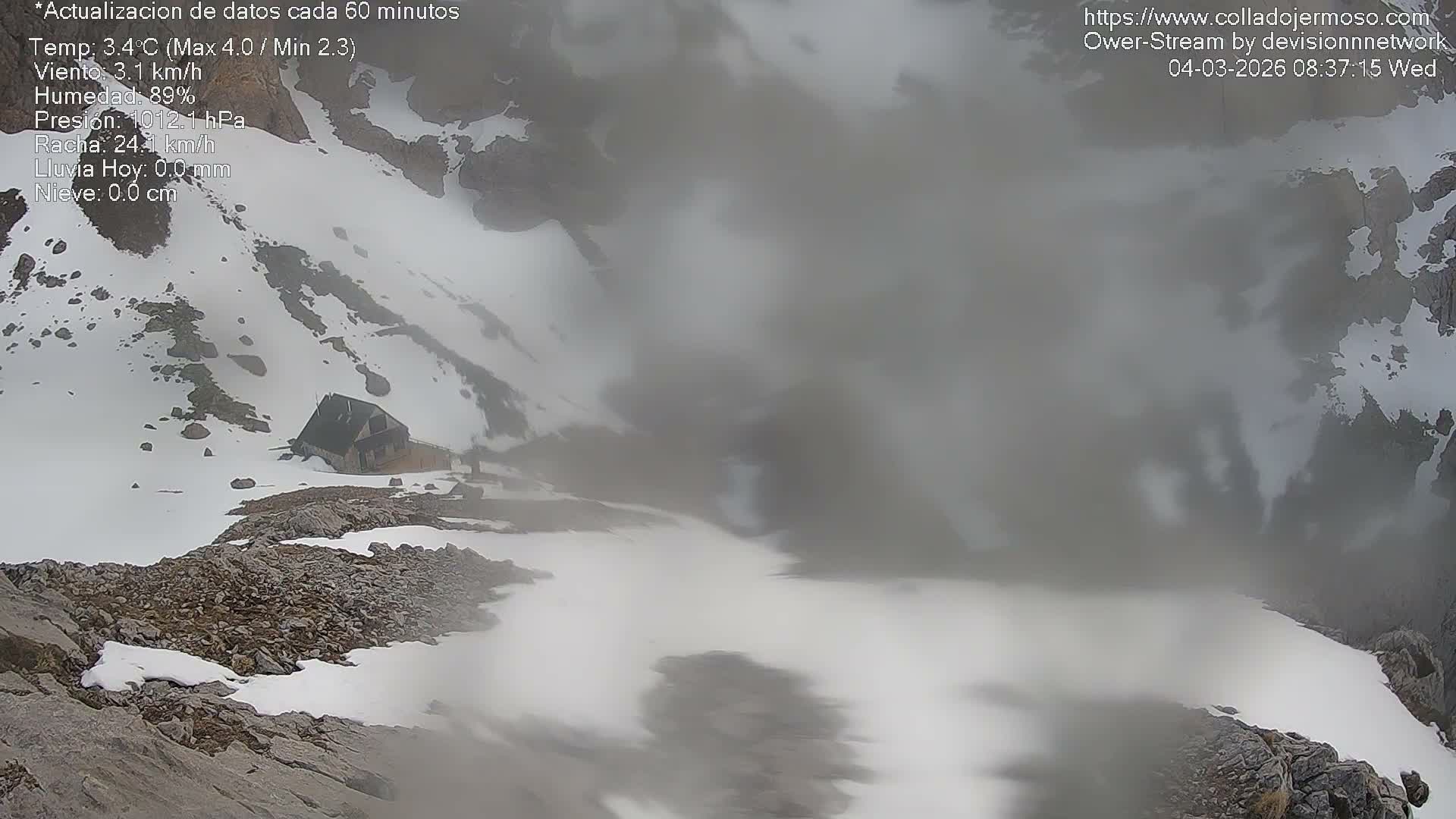 Picos de Europa Mountain Range Collado Jermoso Refuge Live Cam - León, Castila&Leon, Spain