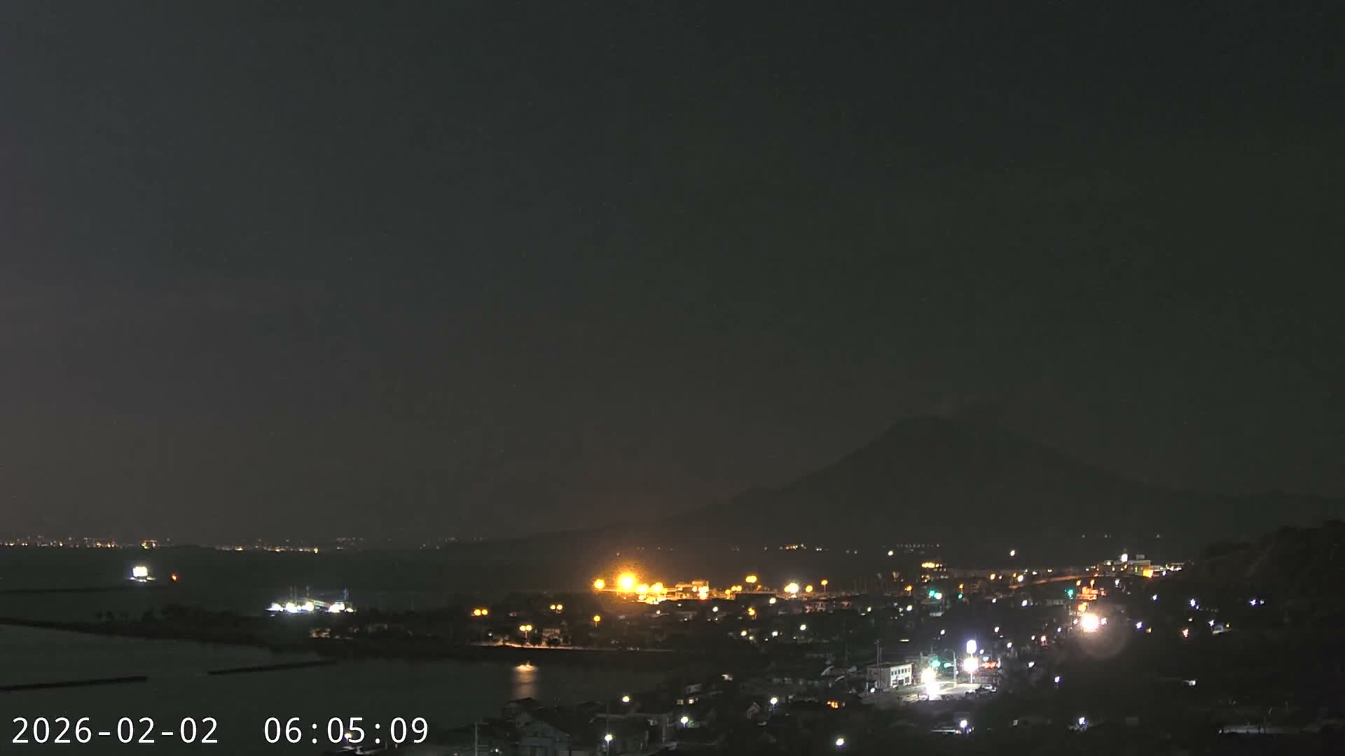 Tarumizu City Skyline & Sakurajima Living Volcano View ( 垂水市のスカイラインと桜島の活火山ビュー ) Live Cam - Hamabira, Tarumizu, Kagoshima Prefecture, Kyushu, Japan