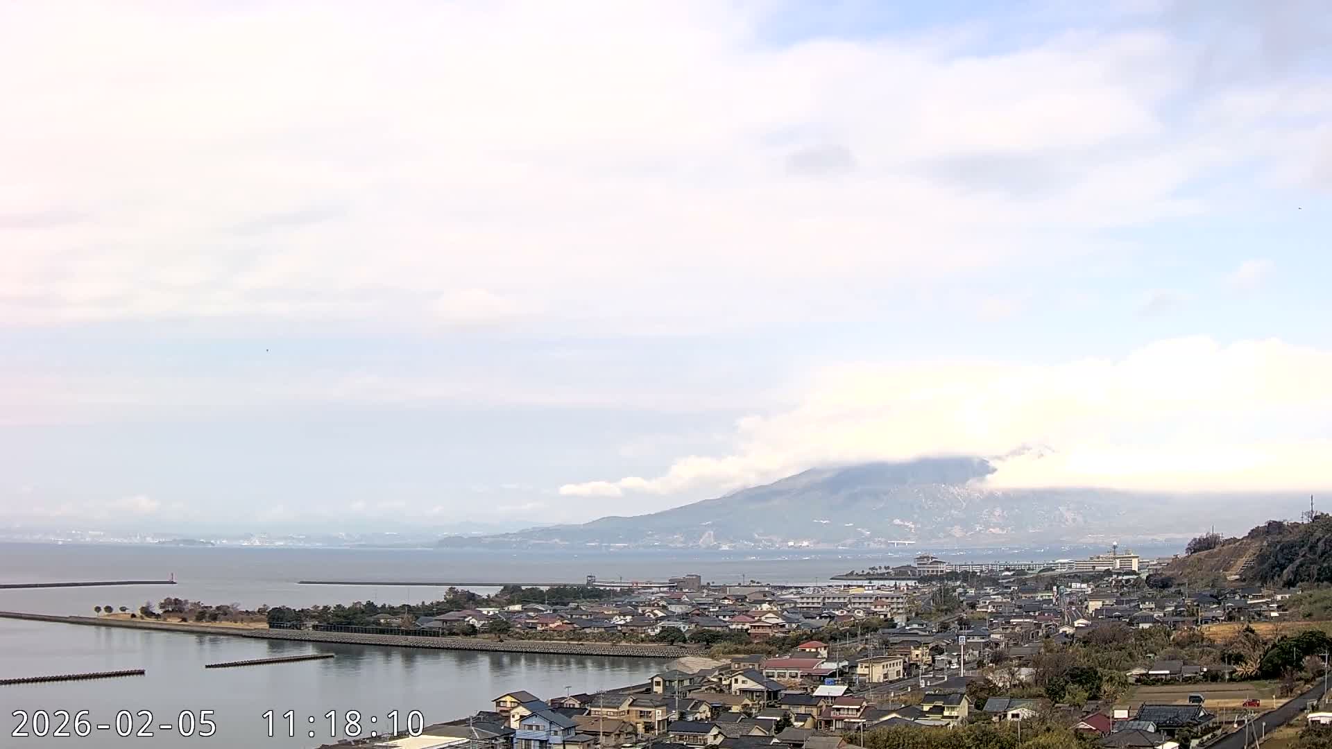 Tarumizu City Skyline & Sakurajima Living Volcano View ( 垂水市のスカイラインと桜島の活火山ビュー ) Live Cam - Hamabira, Tarumizu, Kagoshima Prefecture, Kyushu, Japan