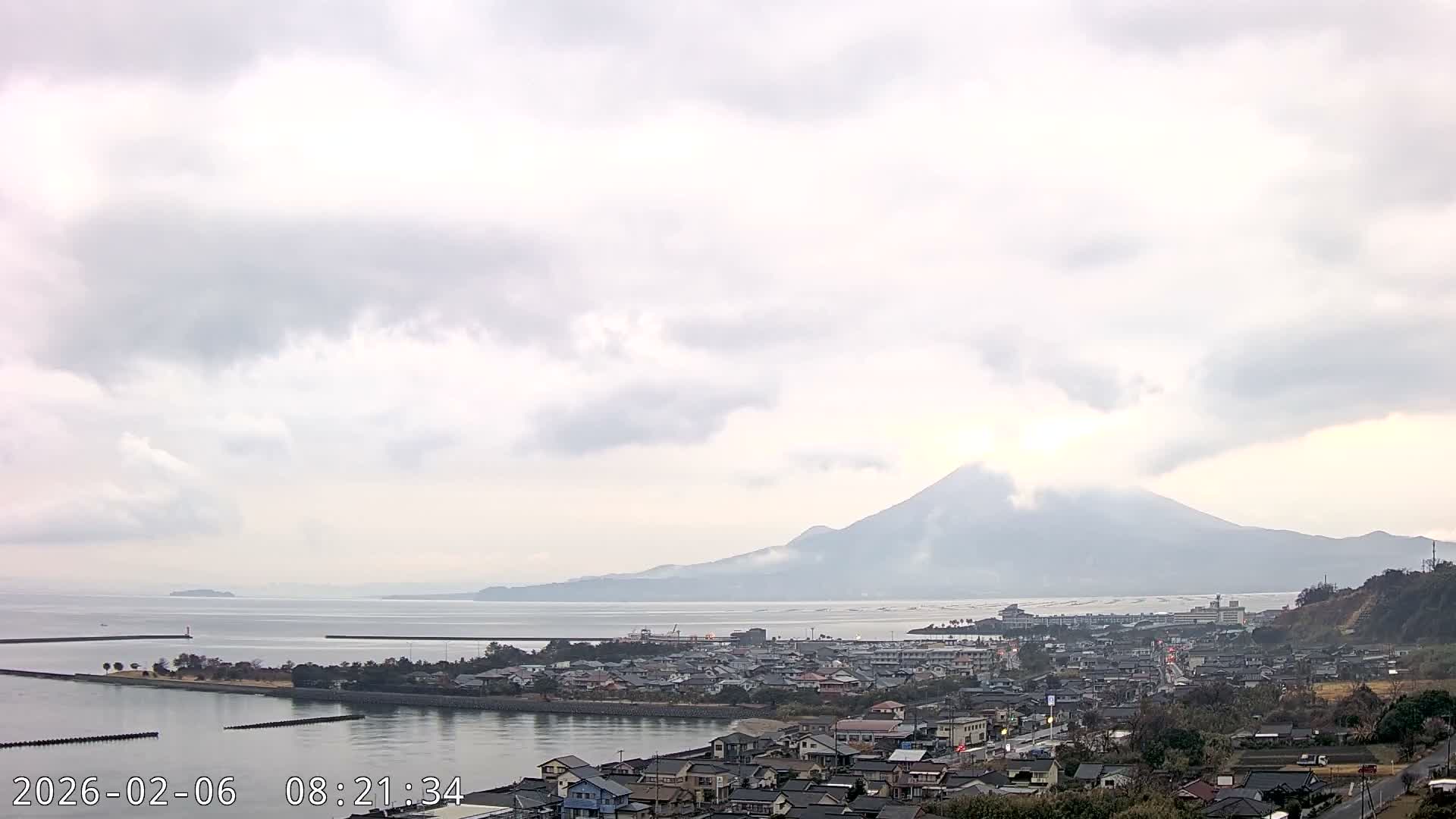 Tarumizu City Skyline & Sakurajima Living Volcano View ( 垂水市のスカイラインと桜島の活火山ビュー ) Live Cam - Hamabira, Tarumizu, Kagoshima Prefecture, Kyushu, Japan