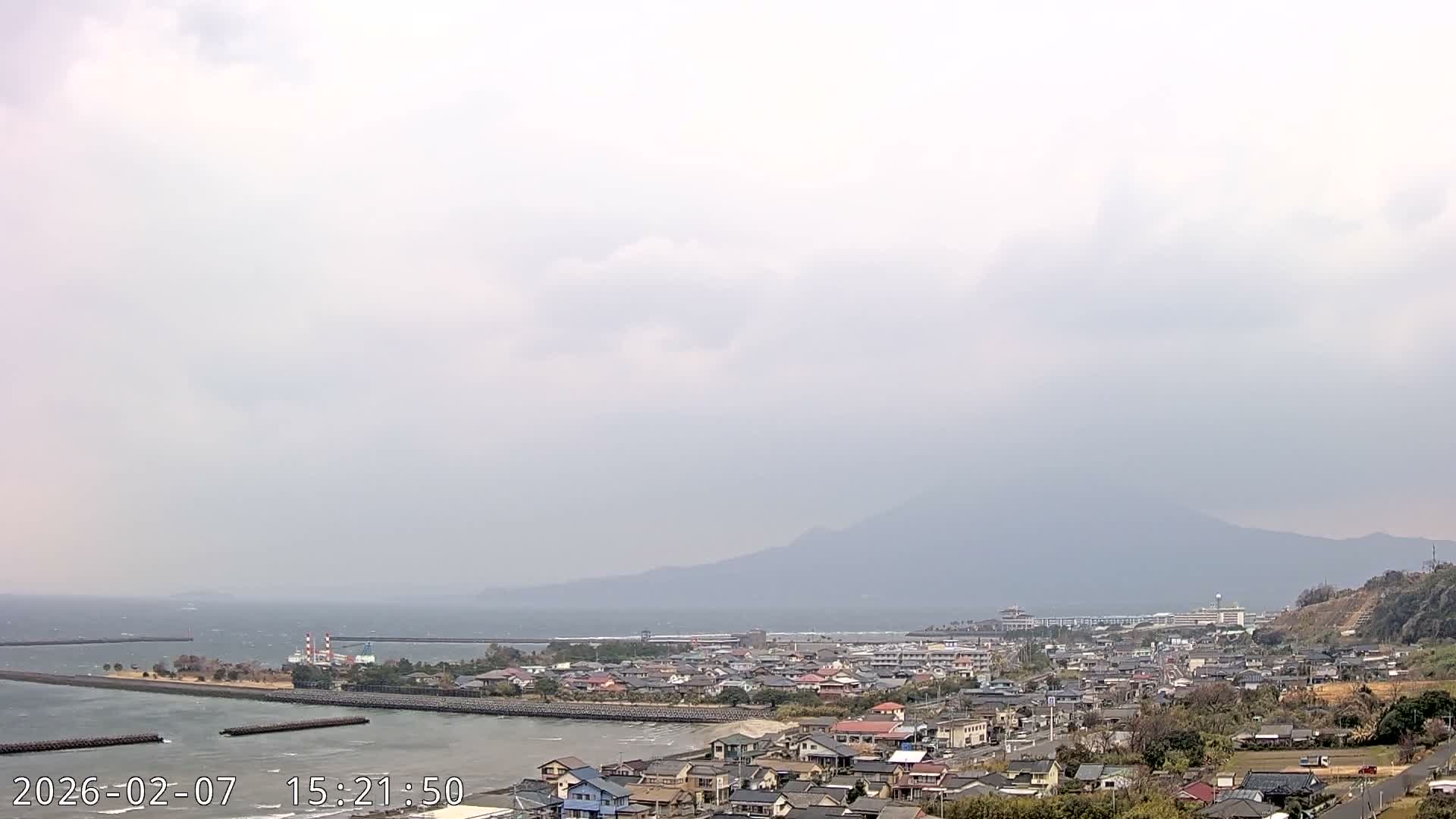 Tarumizu City Skyline & Sakurajima Living Volcano View ( 垂水市のスカイラインと桜島の活火山ビュー ) Live Cam - Hamabira, Tarumizu, Kagoshima Prefecture, Kyushu, Japan
