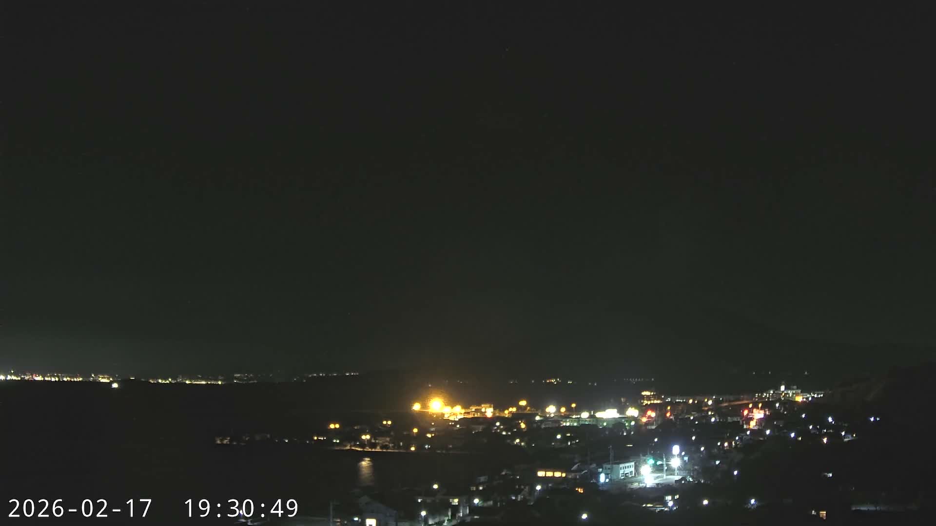 Tarumizu City Skyline & Sakurajima Living Volcano View ( 垂水市のスカイラインと桜島の活火山ビュー ) Live Cam - Hamabira, Tarumizu, Kagoshima Prefecture, Kyushu, Japan