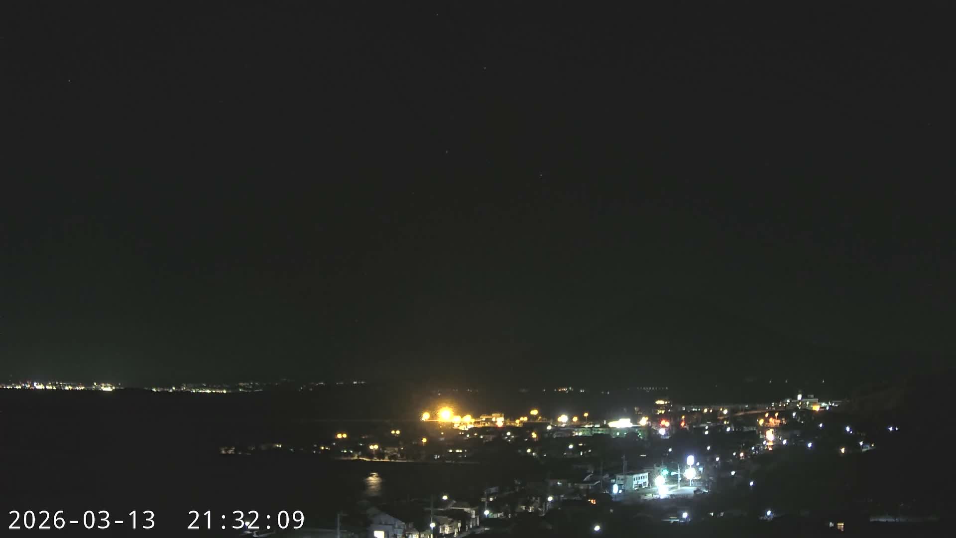 Tarumizu City Skyline & Sakurajima Living Volcano View ( 垂水市のスカイラインと桜島の活火山ビュー ) Live Cam - Hamabira, Tarumizu, Kagoshima Prefecture, Kyushu, Japan