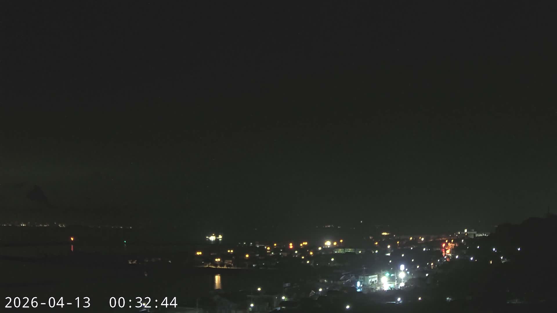 Tarumizu City Skyline & Sakurajima Living Volcano View ( 垂水市のスカイラインと桜島の活火山ビュー ) Live Cam - Hamabira, Tarumizu, Kagoshima Prefecture, Kyushu, Japan
