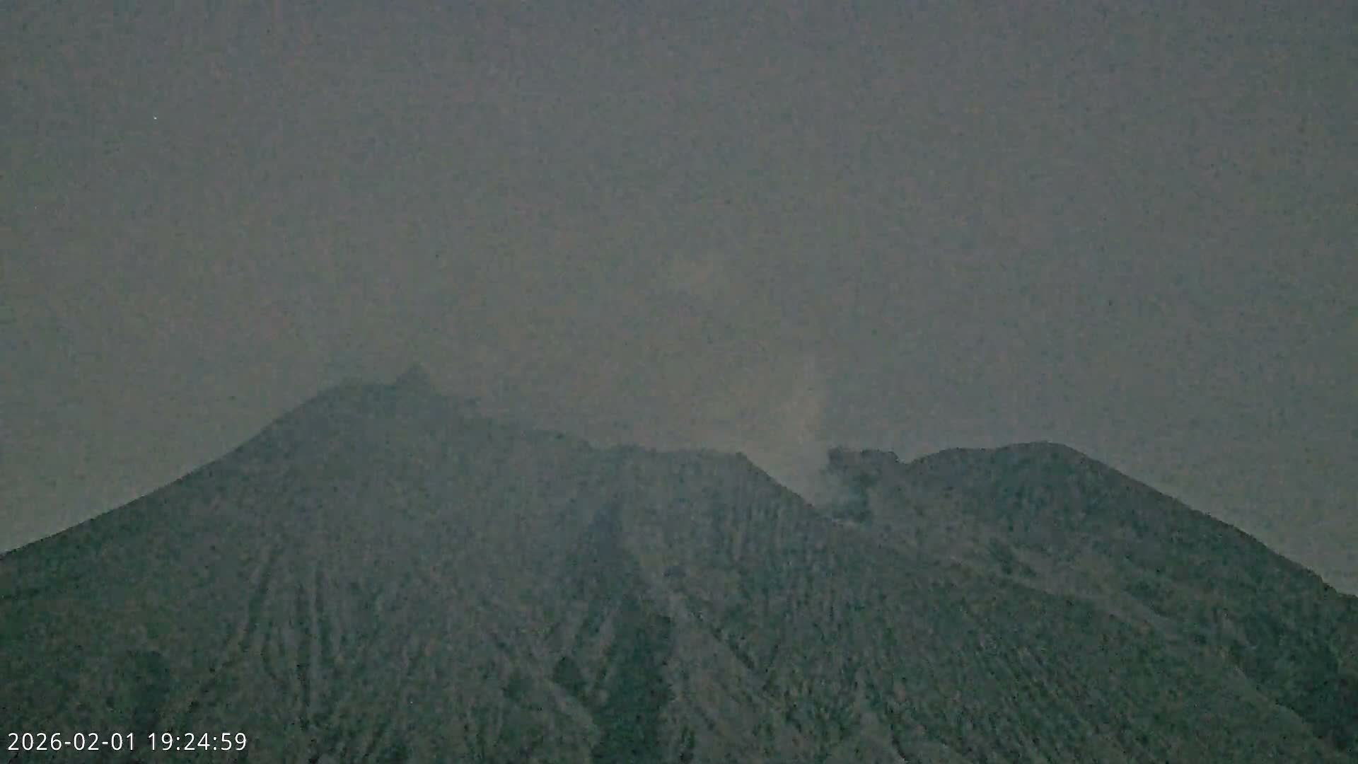 Sakurajima Living Volcano Craters Observation  from Tarumizu City ( 垂水市から桜島活火山火口を観察 ) Live Cam - Ichiki, Tarumizu, Kagoshima Prefecture, Kyushu, Japan