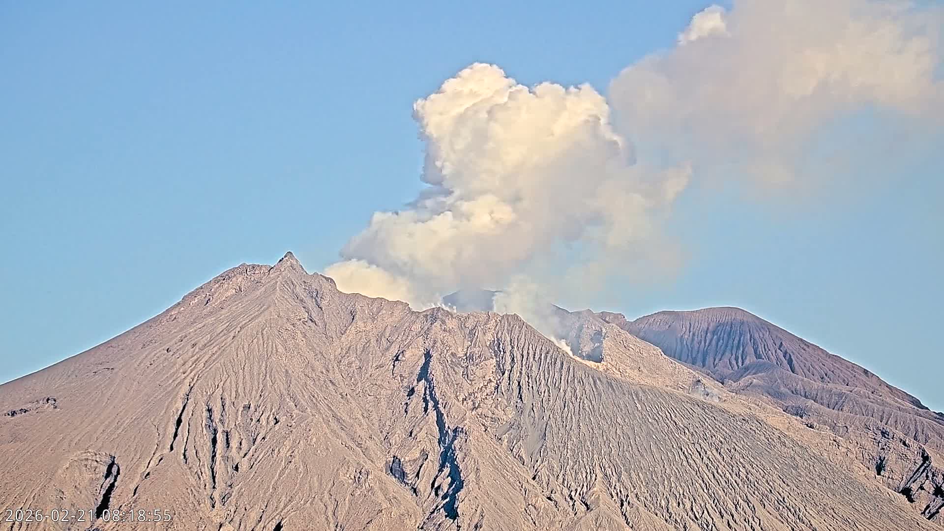 Sakurajima Living Volcano Craters Observation  from Tarumizu City ( 垂水市から桜島活火山火口を観察 ) Live Cam - Ichiki, Tarumizu, Kagoshima Prefecture, Kyushu, Japan