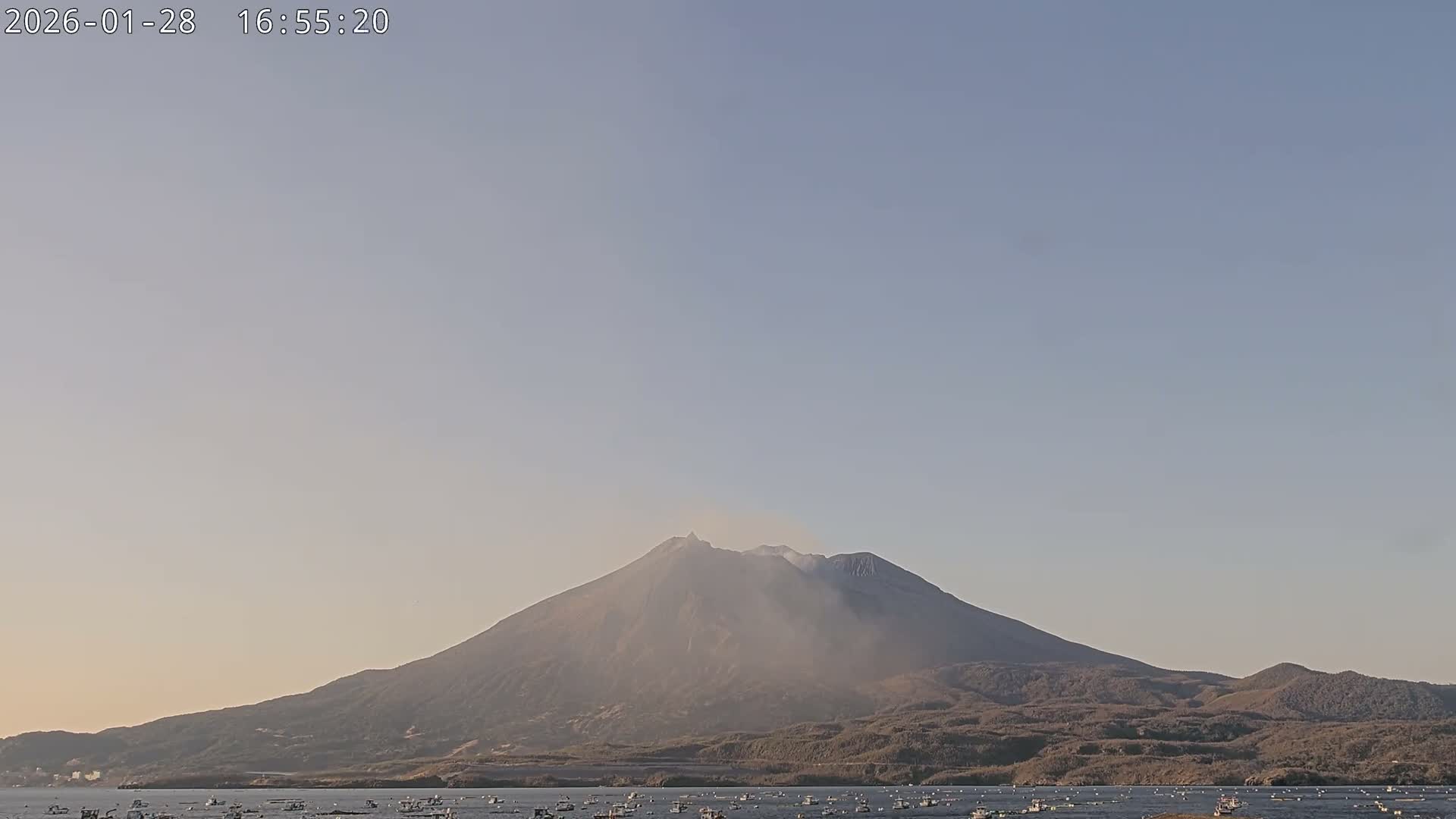 Tarumizu, Kaigata Fishing Port & Sakurajima Living Volcano View ( 垂水・貝潟漁港＆桜島リビングボルケーノビュー )  Live Cam - Kaigata, Tarumizu, Kagoshima Prefecture, Kyushu, Japan