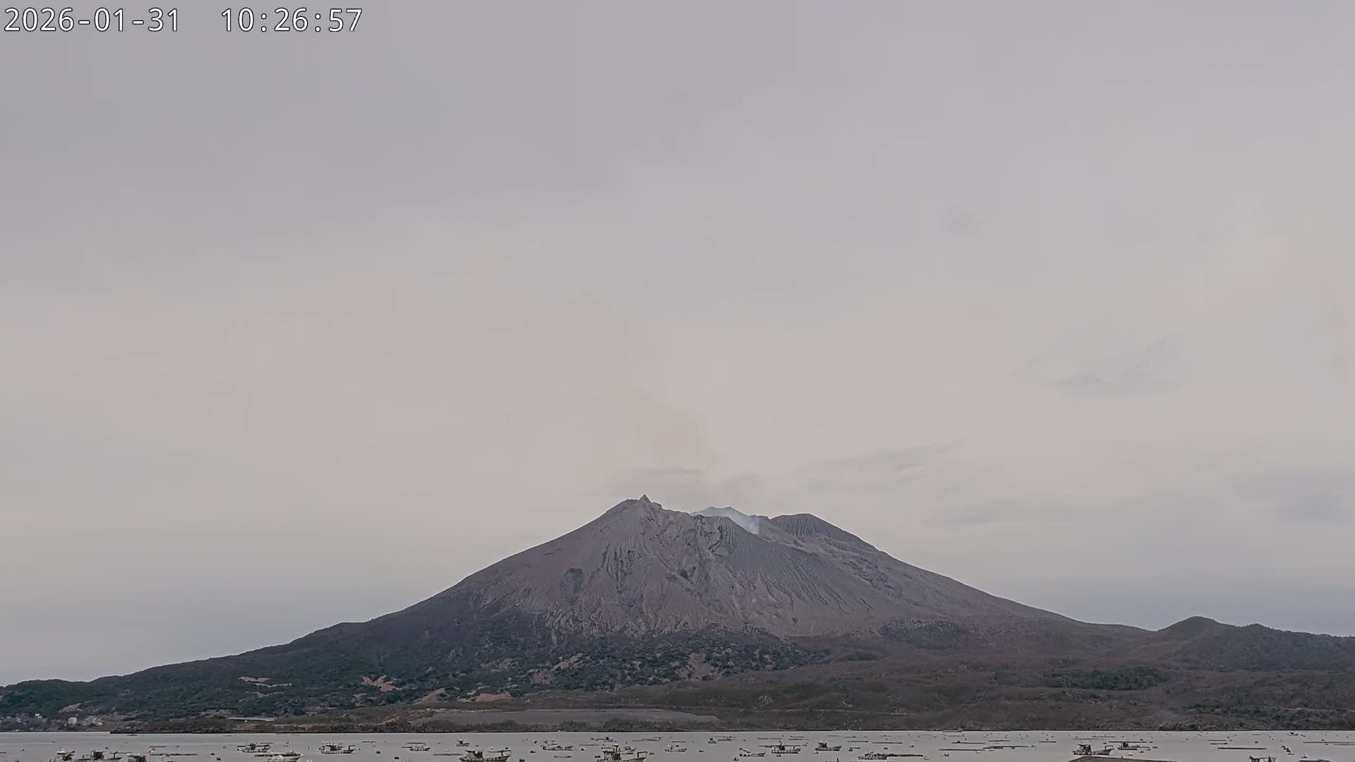 Tarumizu, Kaigata Fishing Port & Sakurajima Living Volcano View ( 垂水・貝潟漁港＆桜島リビングボルケーノビュー )  Live Cam - Kaigata, Tarumizu, Kagoshima Prefecture, Kyushu, Japan