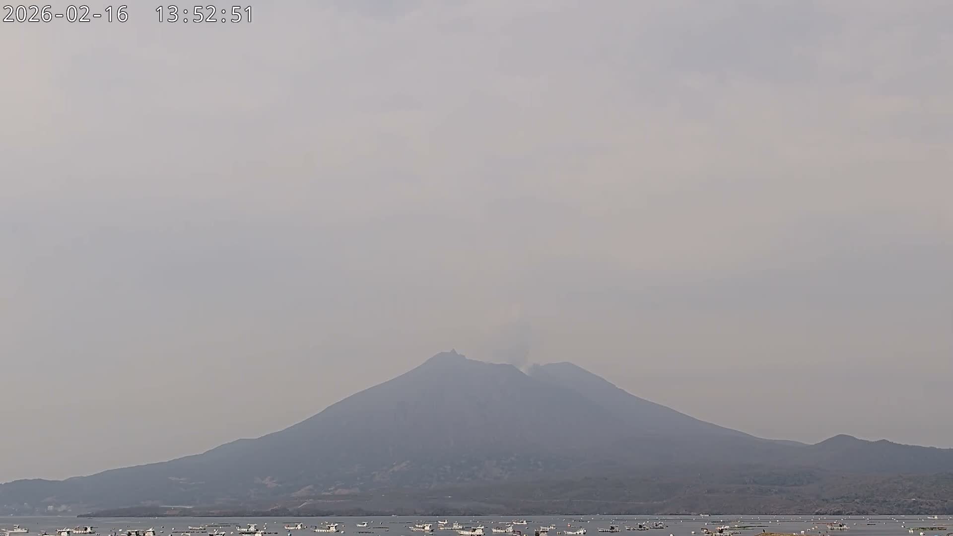 Tarumizu, Kaigata Fishing Port & Sakurajima Living Volcano View ( 垂水・貝潟漁港＆桜島リビングボルケーノビュー )  Live Cam - Kaigata, Tarumizu, Kagoshima Prefecture, Kyushu, Japan