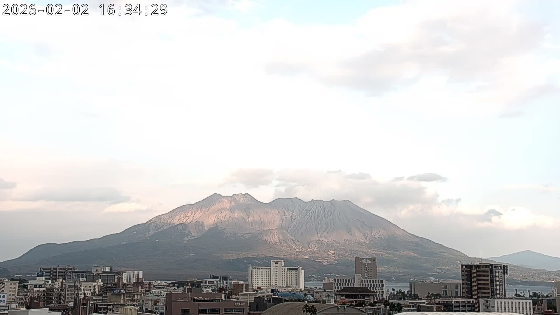 Kagoshima City Skyline & Sakurajima Living Volcano View ( 鹿児島市街のスカイラインと桜島の活火山 ) Live Cam - Kamoikeshinmachi, Kagoshima, Kagoshima Prefecture, Kyushu, Japan