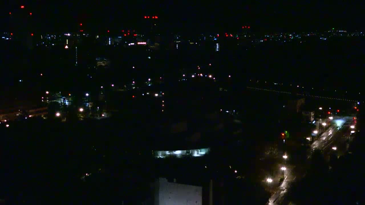 Ishikawa, Kanazawa City Skyline & Honda Dori / Ohora Dori Avenue Intersection ( 石狩・金沢シティスカイライン＆本多通り・大洞通り交差点 ) Live Cam   - 3 Chome, Hondamachi, Kanazawa, Ishikawa, Chūbu, Honshu, japan