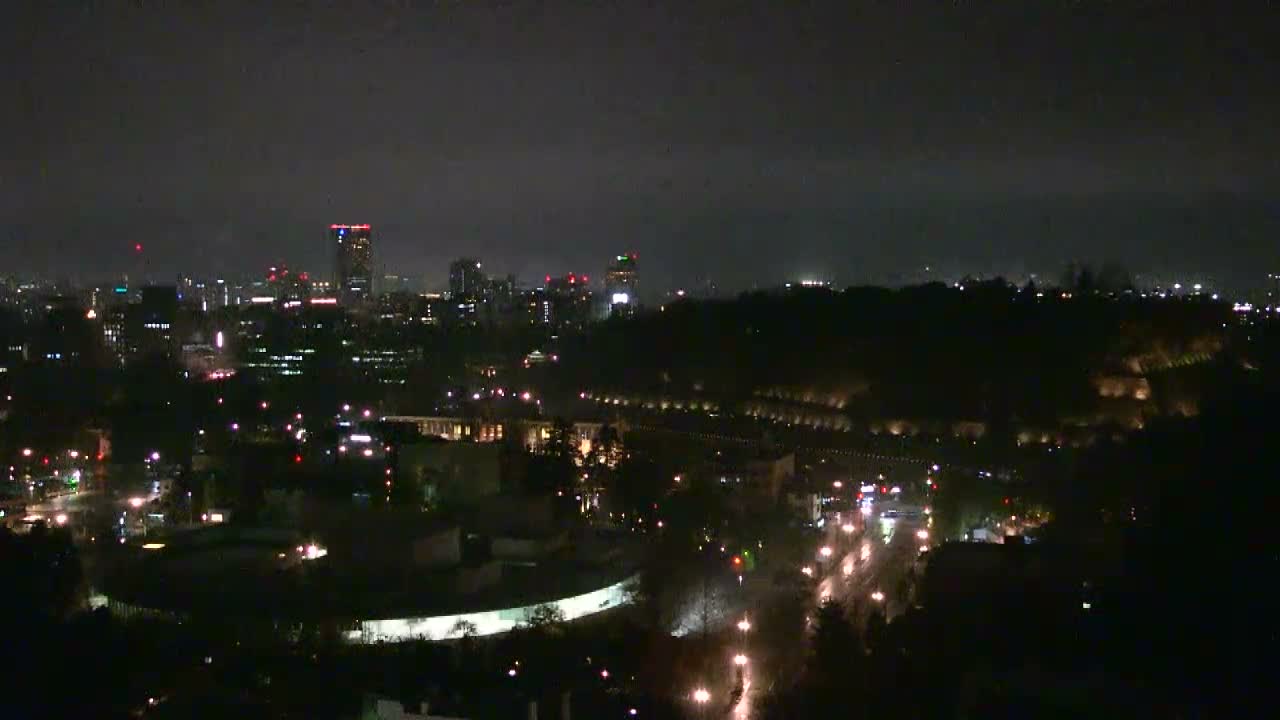 Ishikawa, Kanazawa City Skyline & Honda Dori / Ohora Dori Avenue Intersection ( 石狩・金沢シティスカイライン＆本多通り・大洞通り交差点 ) Live Cam   - 3 Chome, Hondamachi, Kanazawa, Ishikawa, Chūbu, Honshu, japan