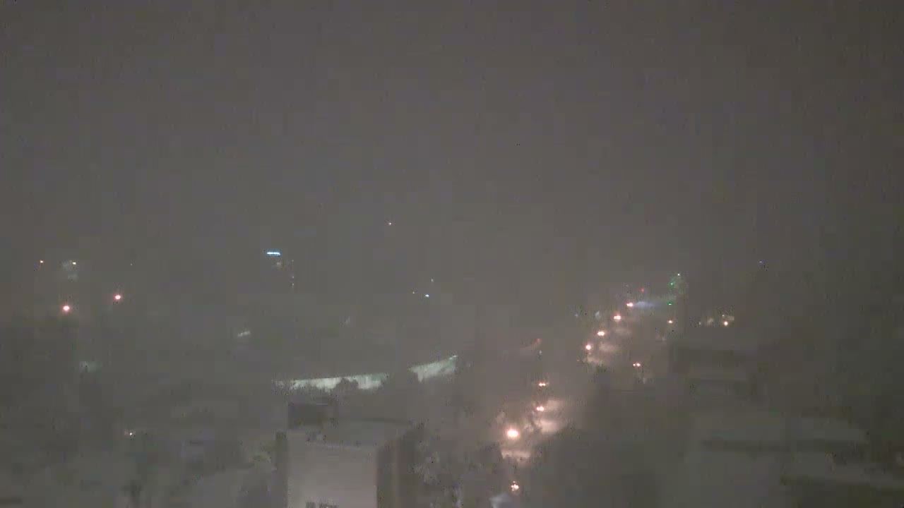 Ishikawa, Kanazawa City Skyline & Honda Dori / Ohora Dori Avenue Intersection ( 石狩・金沢シティスカイライン＆本多通り・大洞通り交差点 ) Live Cam   - 3 Chome, Hondamachi, Kanazawa, Ishikawa, Chūbu, Honshu, Japan