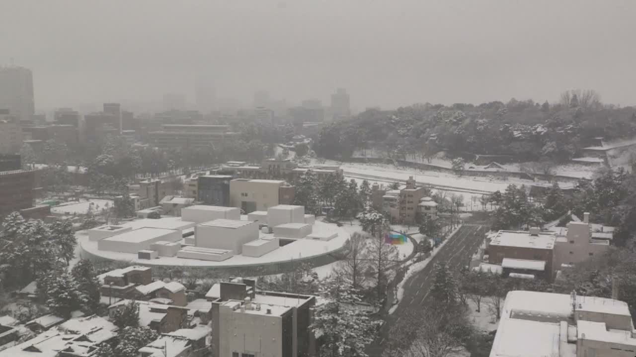 Ishikawa, Kanazawa City Skyline & Honda Dori / Ohora Dori Avenue Intersection ( 石狩・金沢シティスカイライン＆本多通り・大洞通り交差点 ) Live Cam   - 3 Chome, Hondamachi, Kanazawa, Ishikawa, Chūbu, Honshu, Japan