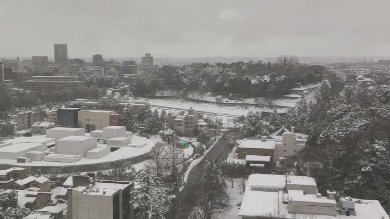 Ishikawa, Kanazawa City Skyline & Honda Dori / Ohora Dori Avenue Intersection ( 石狩・金沢シティスカイライン＆本多通り・大洞通り交差点 ) Live Cam   - 3 Chome, Hondamachi, Kanazawa, Ishikawa, Chūbu, Honshu, Japan