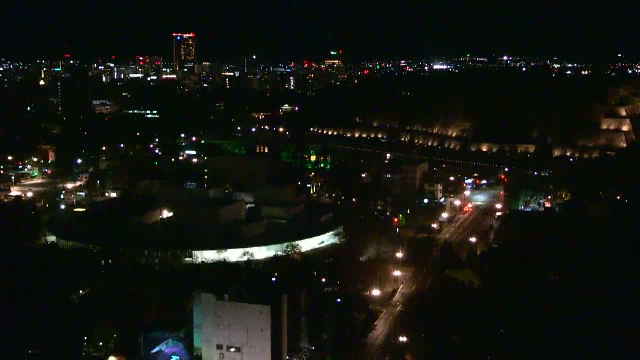 Ishikawa, Kanazawa City Skyline & Honda Dori / Ohora Dori Avenue Intersection ( 石狩・金沢シティスカイライン＆本多通り・大洞通り交差点 ) Live Cam   - 3 Chome, Hondamachi, Kanazawa, Ishikawa, Chūbu, Honshu, Japan