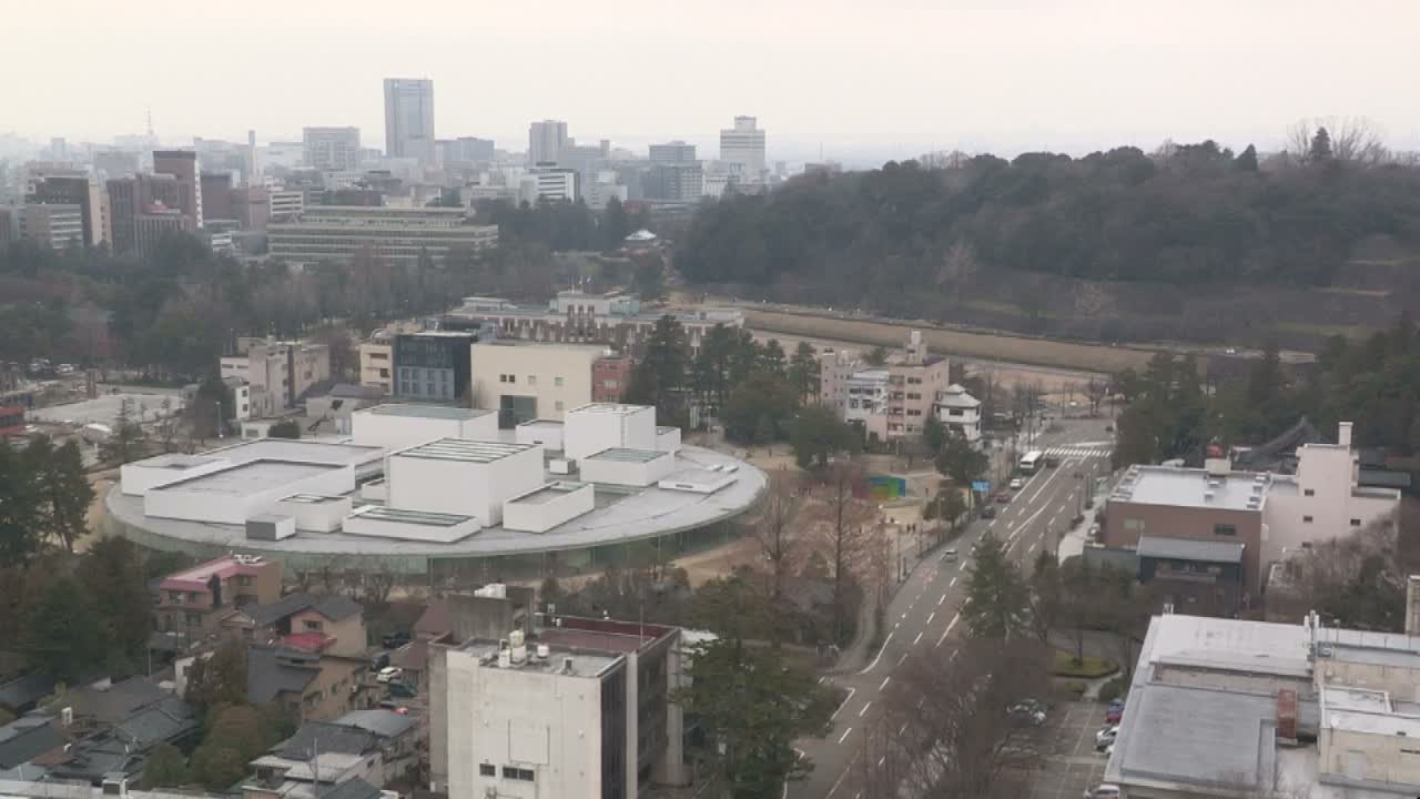 Ishikawa, Kanazawa City Skyline & Honda Dori / Ohora Dori Avenue Intersection ( 石狩・金沢シティスカイライン＆本多通り・大洞通り交差点 ) Live Cam   - 3 Chome, Hondamachi, Kanazawa, Ishikawa, Chūbu, Honshu, Japan