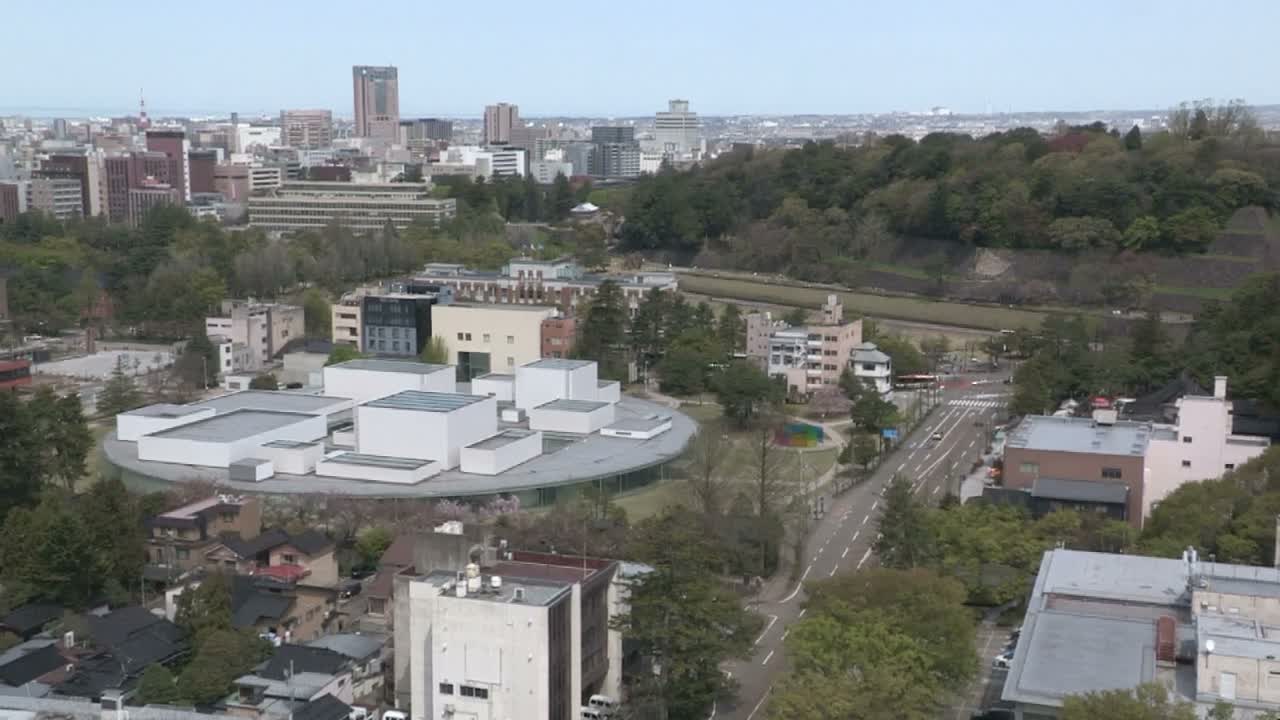 Ishikawa, Kanazawa City Skyline & Honda Dori / Ohora Dori Avenue Intersection ( 石狩・金沢シティスカイライン＆本多通り・大洞通り交差点 ) Live Cam   - 3 Chome, Hondamachi, Kanazawa, Ishikawa, Chūbu, Honshu, Japan