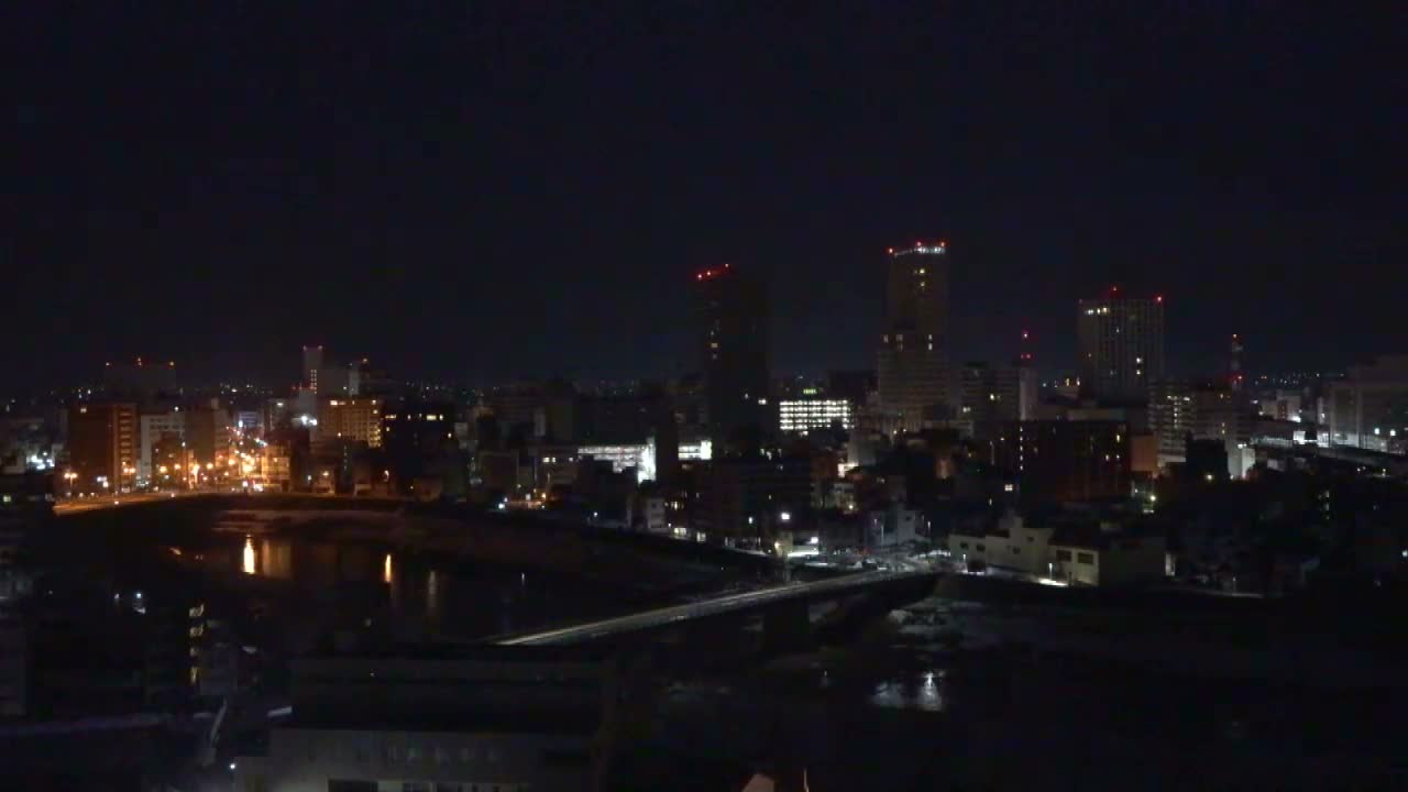 Fukui City Skyline & Asuwa River ( 福井市のスカイラインと足羽川 ) Live Cam -  1 Chome, Keya, Fukui-shi, Fukui, Chūbu, Honshū, Japan
