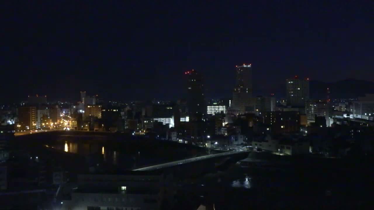 Fukui City Skyline & Asuwa River ( 福井市のスカイラインと足羽川 ) Live Cam -  1 Chome, Keya, Fukui-shi, Fukui, Chūbu, Honshū, Japan