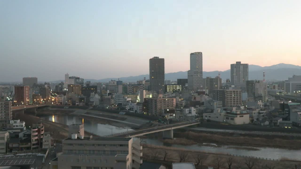Fukui City Skyline & Asuwa River ( 福井市のスカイラインと足羽川 ) Live Cam -  1 Chome, Keya, Fukui-shi, Fukui, Chūbu, Honshū, Japan
