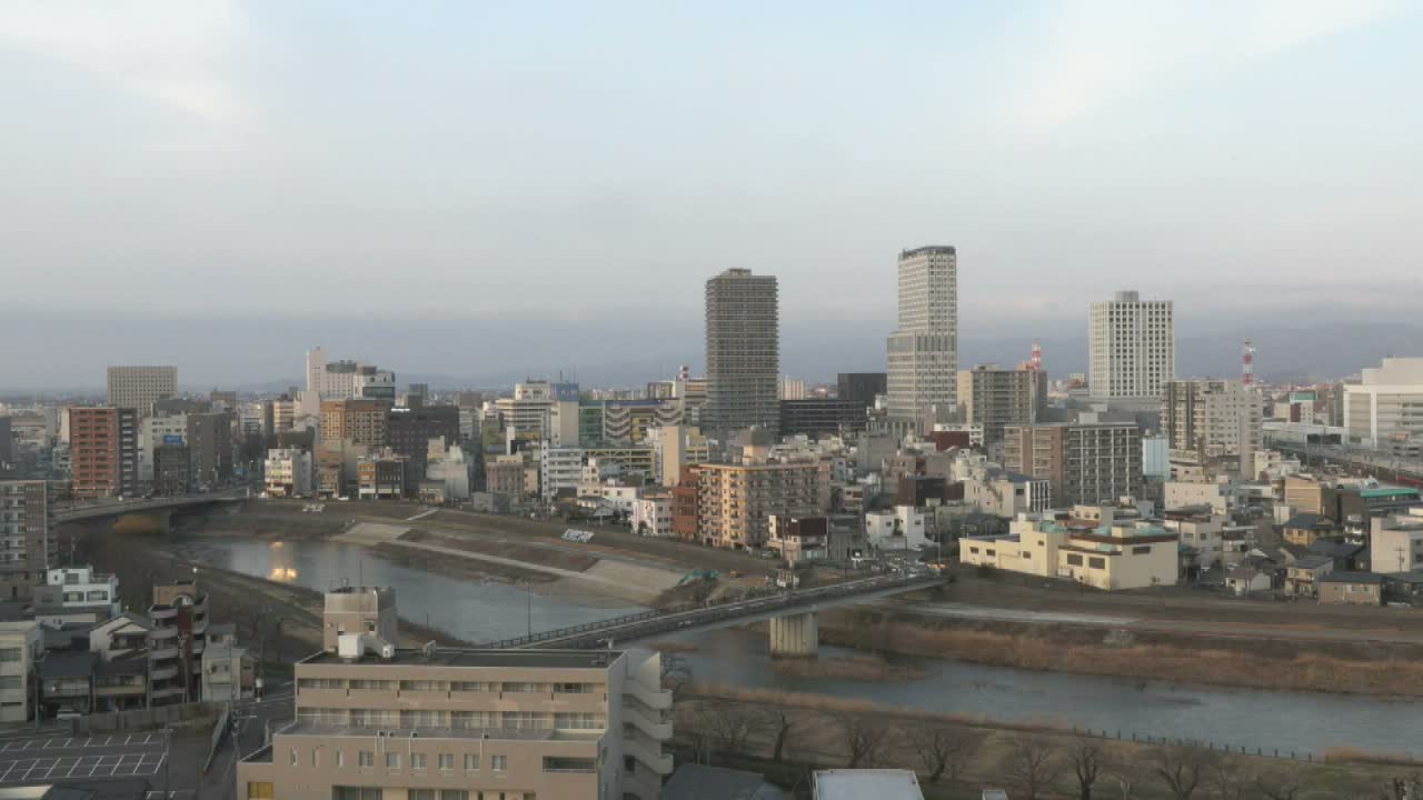 Fukui City Skyline & Asuwa River ( 福井市のスカイラインと足羽川 ) Live Cam -  1 Chome, Keya, Fukui-shi, Fukui, Chūbu, Honshū, Japan
