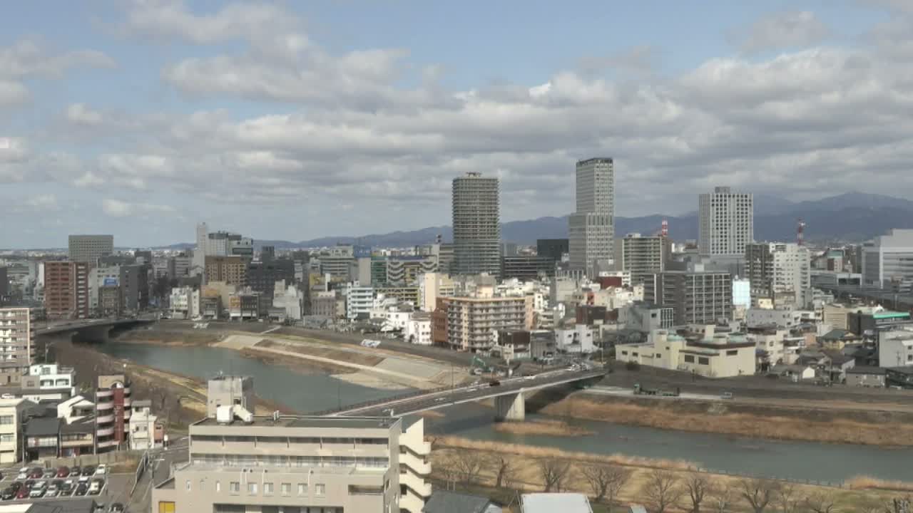 Fukui City Skyline & Asuwa River ( 福井市のスカイラインと足羽川 ) Live Cam -  1 Chome, Keya, Fukui-shi, Fukui, Chūbu, Honshū, Japan