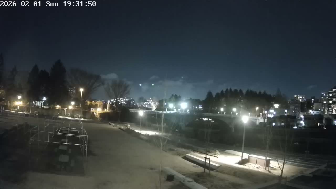 Miyagi, Sendai Ohashi Bridge & Hirose River from Mori Civic Square ( 森市民広場から望む宮城県、仙台大橋、広瀬川 ) Live Cam  - Kawauchi Oimawashi, Aoba Ward, Sendai, Miyagi, Tōhoku, Honshu, Japan