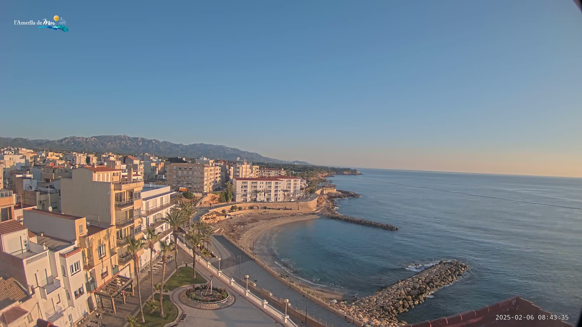 Ametlla de Mar City, Platja de l'Alguer (Alghero Beach) Live Cam - Tarragona, Catalonia, Spain