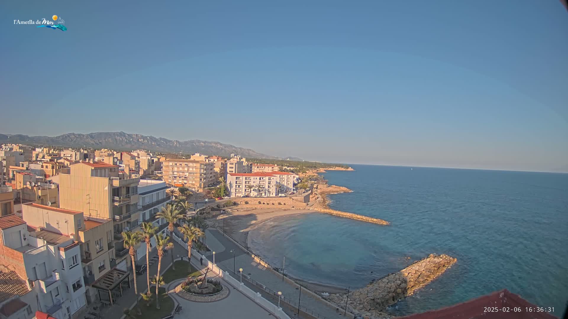 Ametlla de Mar City, Platja de l'Alguer (Alghero Beach) Live Cam - Tarragona, Catalonia, Spain