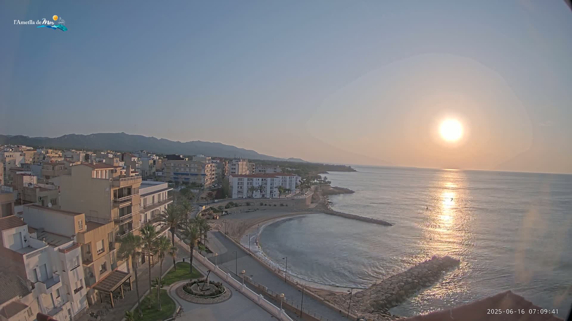 Ametlla de Mar City, Platja de l'Alguer (Alghero Beach) Live Cam - Tarragona, Catalonia, Spain
