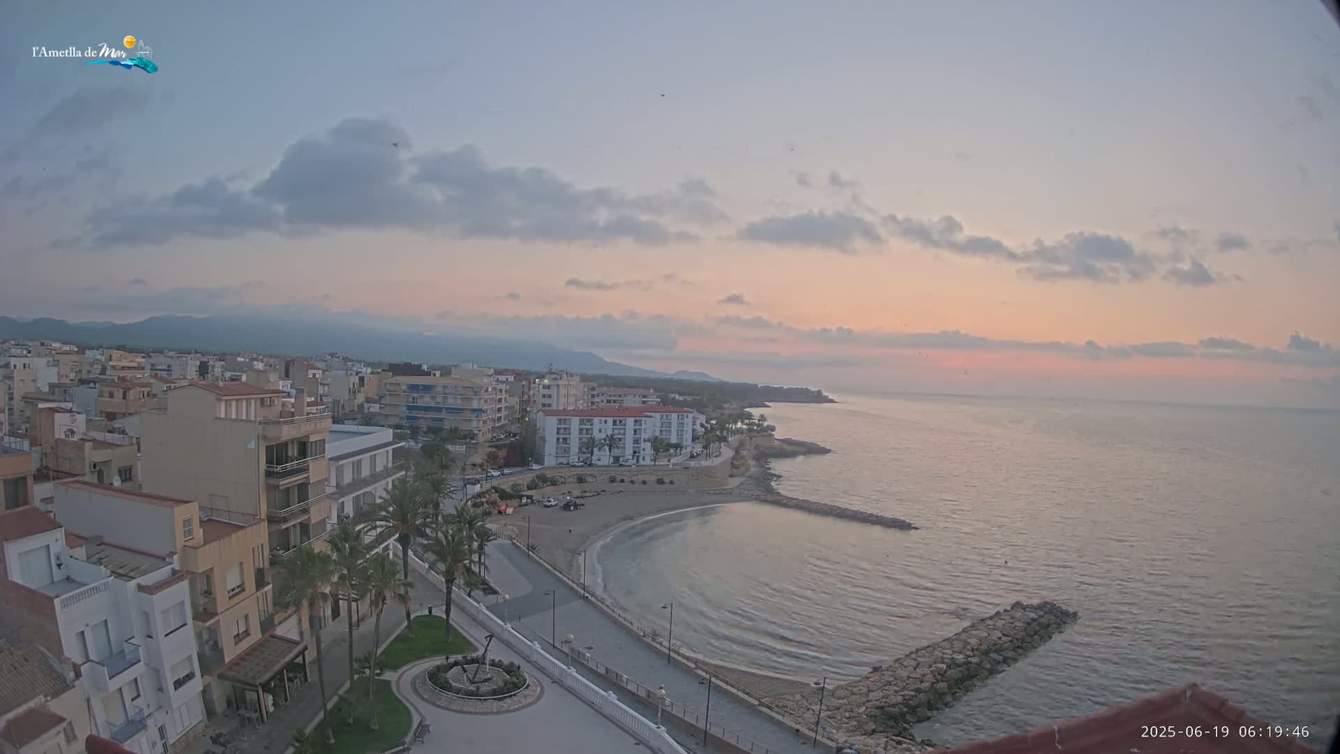 Ametlla de Mar City, Platja de l'Alguer (Alghero Beach) Live Cam - Tarragona, Catalonia, Spain