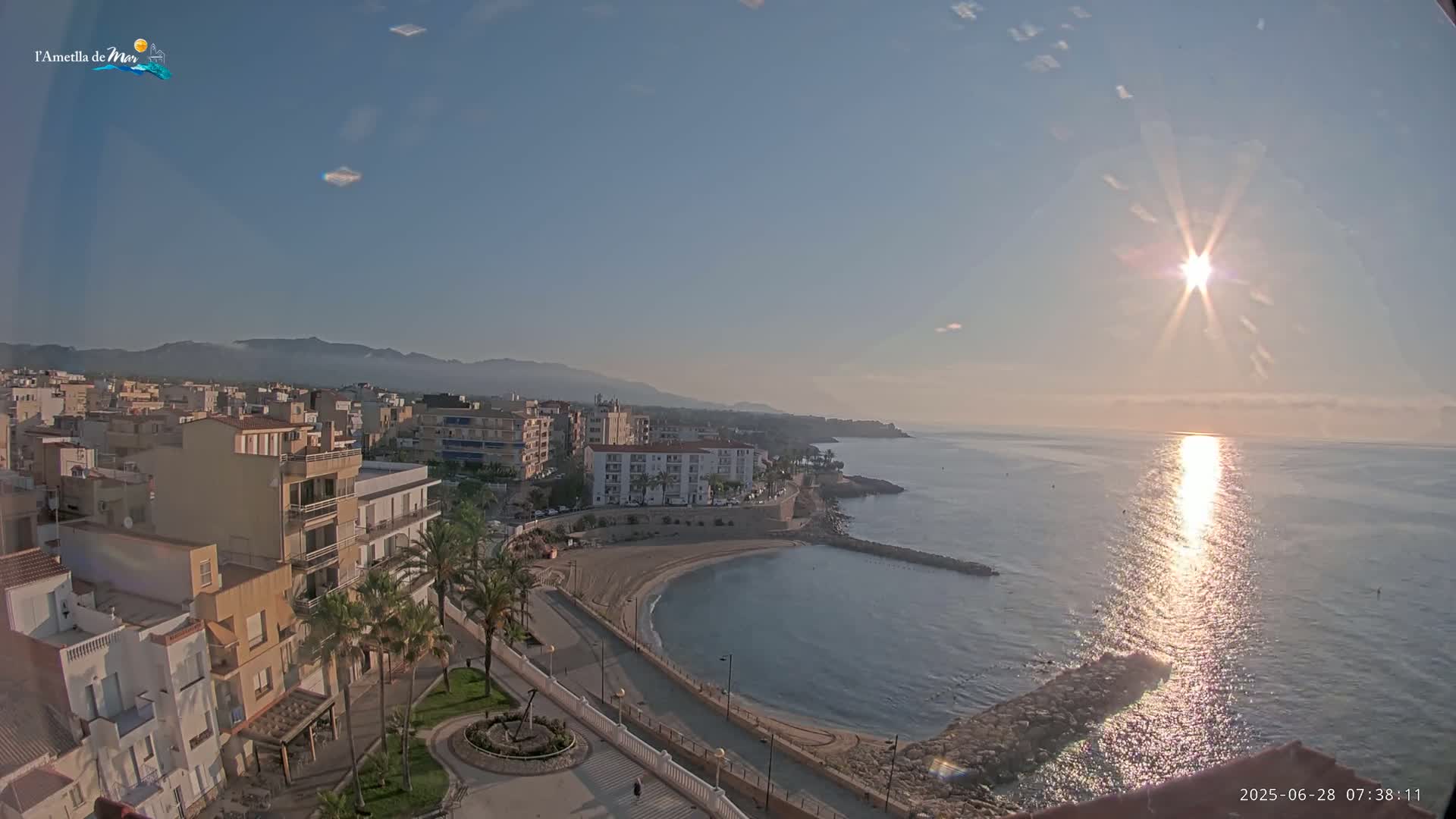 Ametlla de Mar City, Platja de l'Alguer (Alghero Beach) Live Cam - Tarragona, Catalonia, Spain