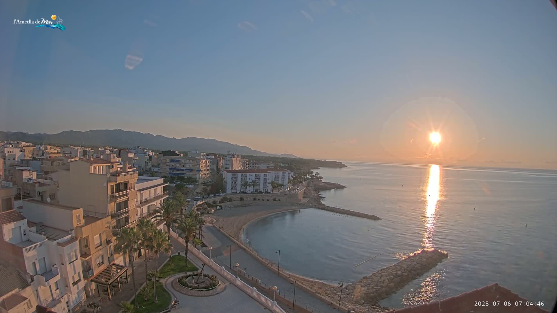 Ametlla de Mar City, Platja de l'Alguer (Alghero Beach) Live Cam - Tarragona, Catalonia, Spain