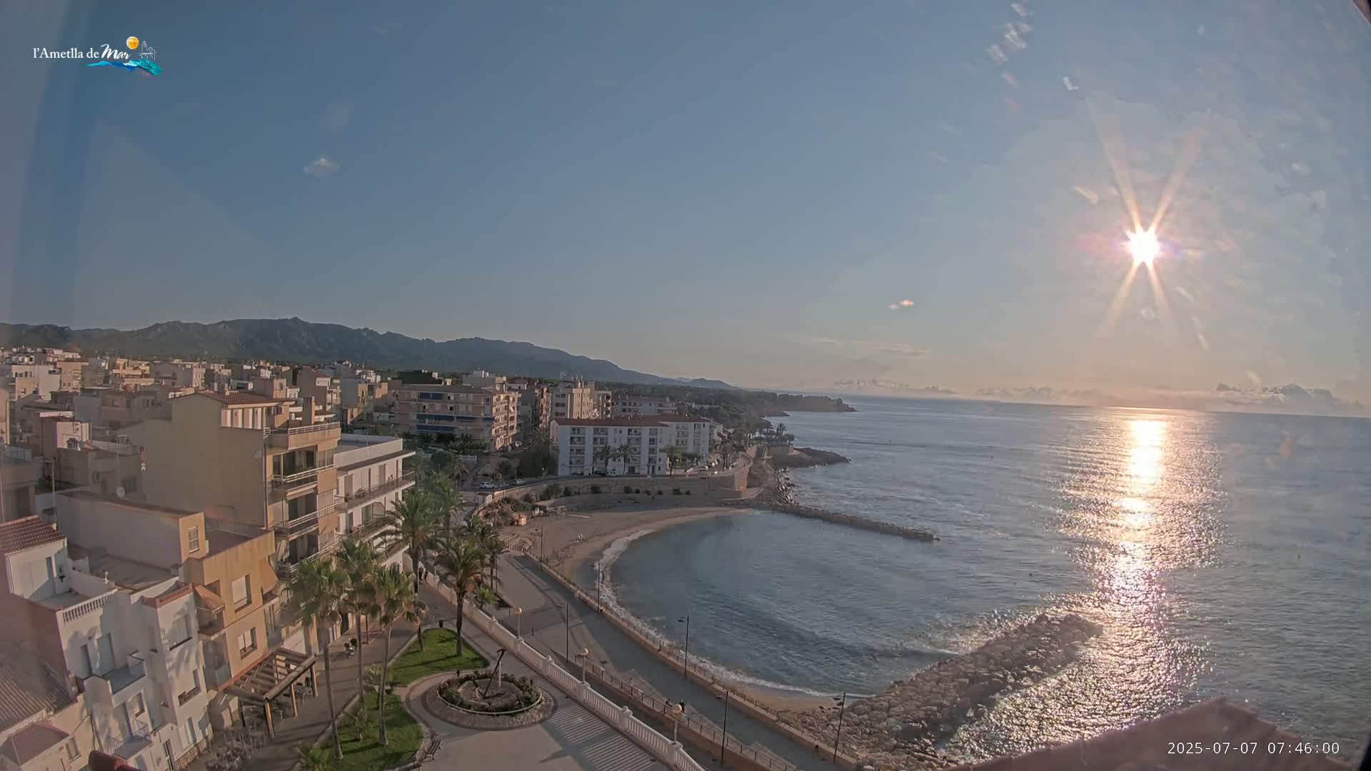 Ametlla de Mar City, Platja de l'Alguer (Alghero Beach) Live Cam - Tarragona, Catalonia, Spain