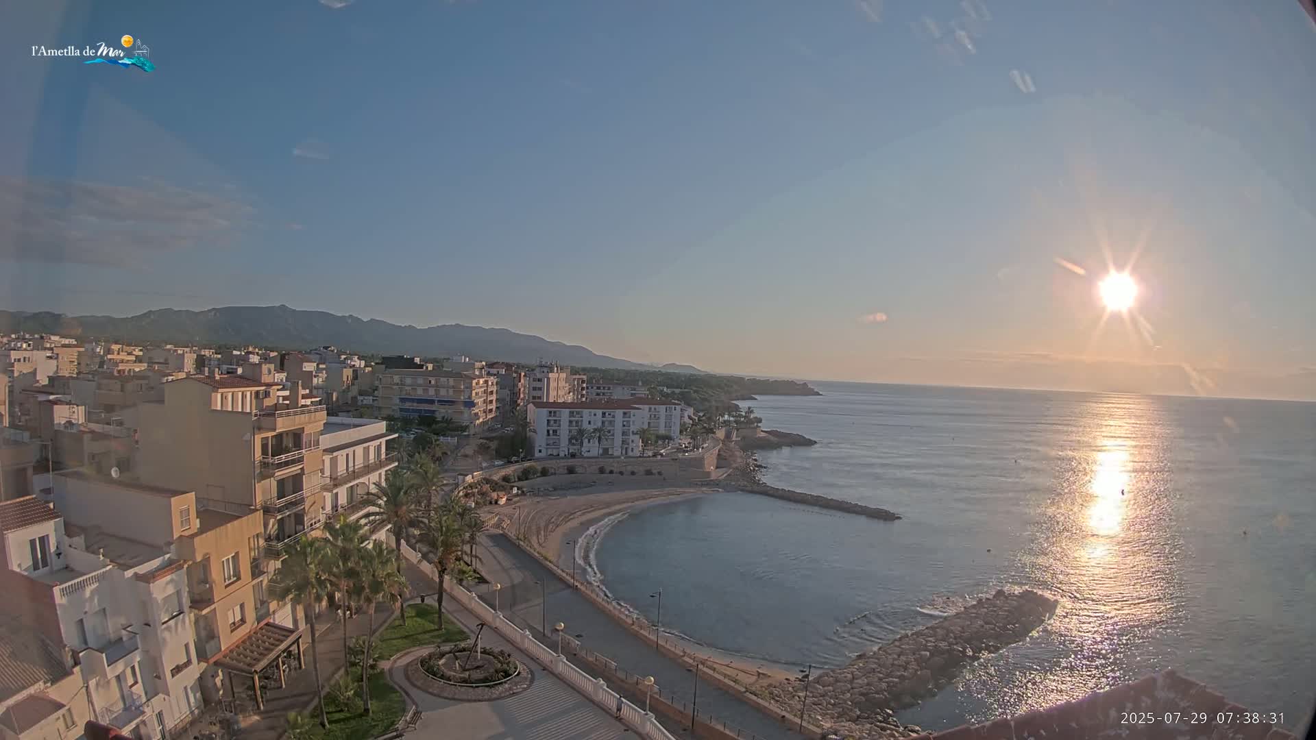 Ametlla de Mar City, Platja de l'Alguer (Alghero Beach) Live Cam - Tarragona, Catalonia, Spain