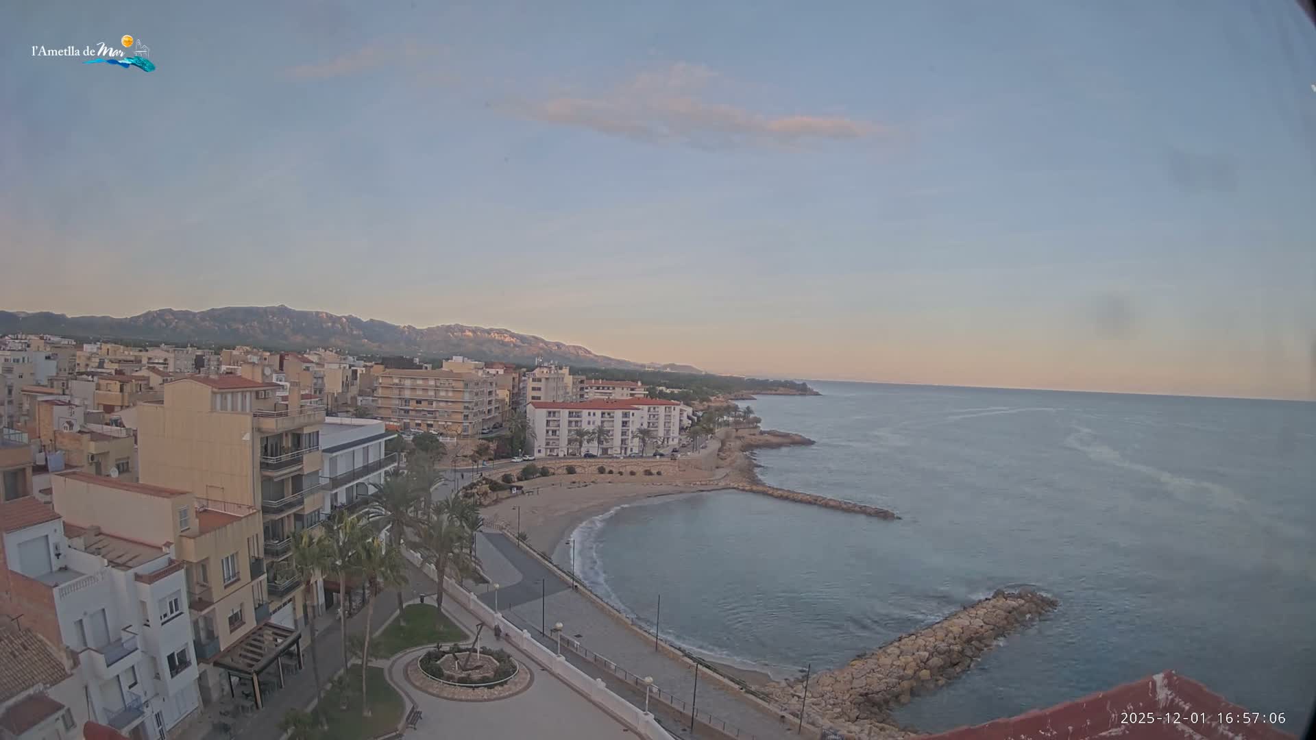 Ametlla de Mar City, Platja de l'Alguer (Alghero Beach) Live Cam - Tarragona, Catalonia, Spain