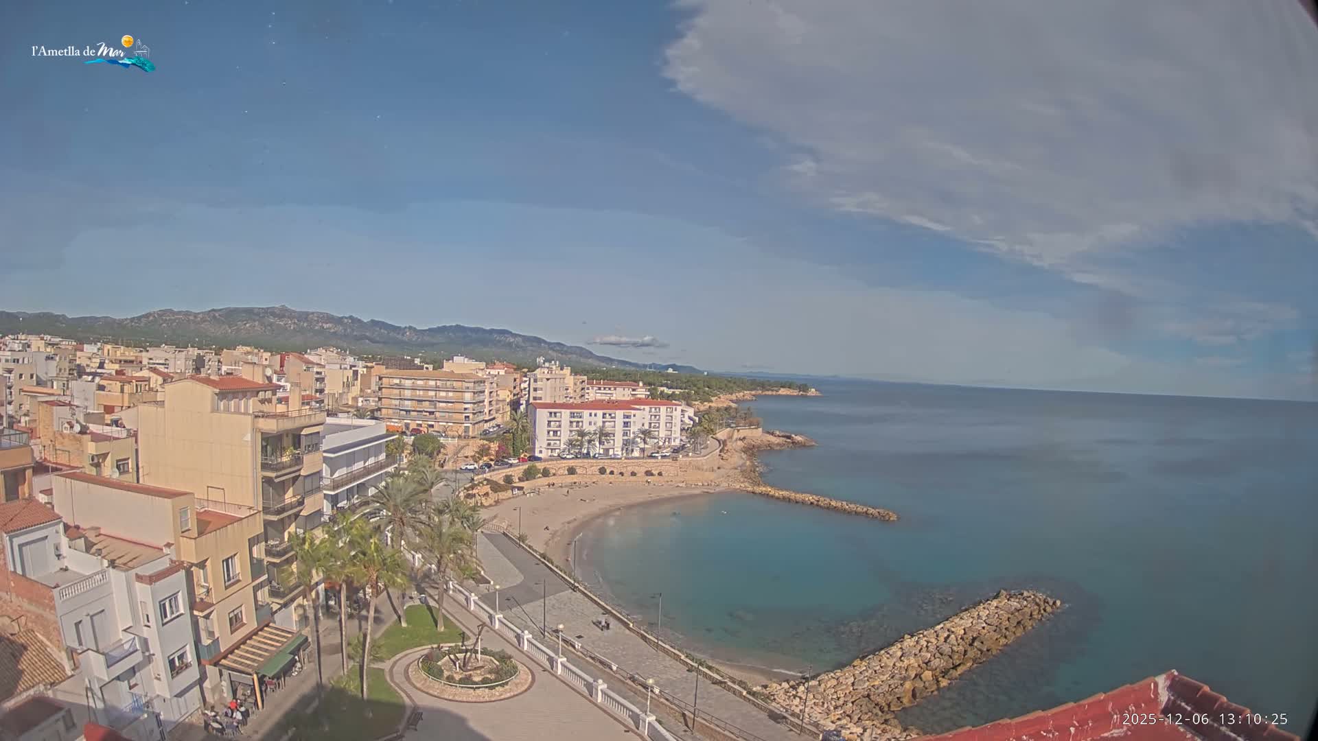 Ametlla de Mar City, Platja de l'Alguer (Alghero Beach) Live Cam - Tarragona, Catalonia, Spain