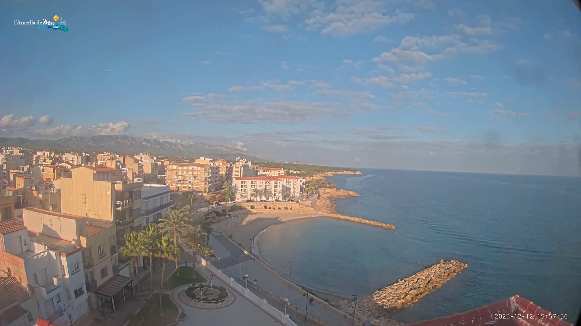 Ametlla de Mar City, Platja de l'Alguer (Alghero Beach) Live Cam - Tarragona, Catalonia, Spain
