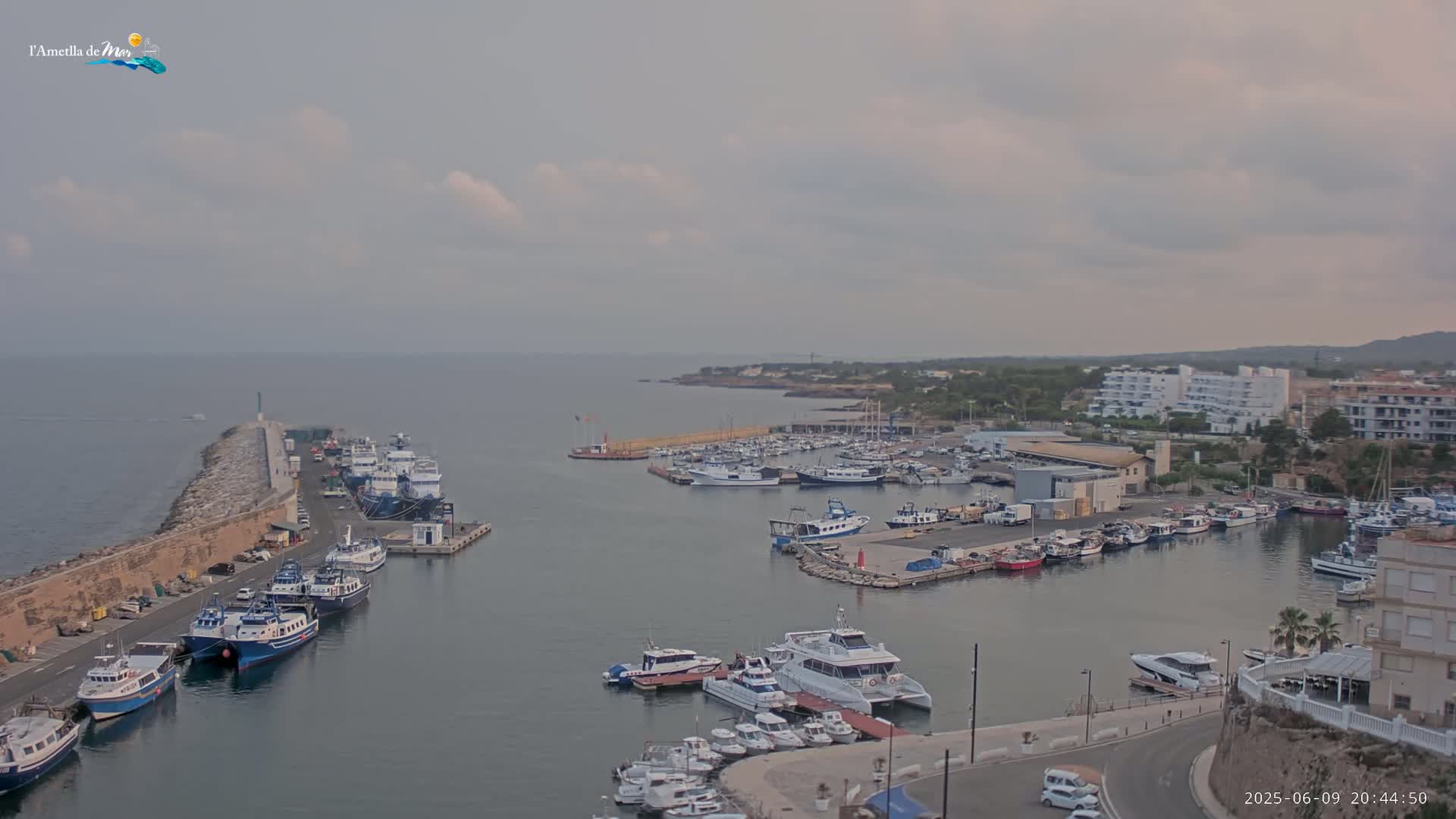 L'Ametlla de Mar Harbor Live Cam -T arragona, Catalonia, Spain