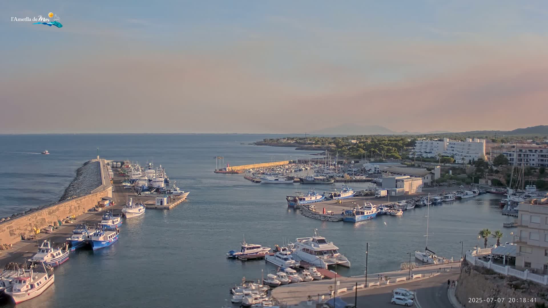 L'Ametlla de Mar Harbor Live Cam -T arragona, Catalonia, Spain