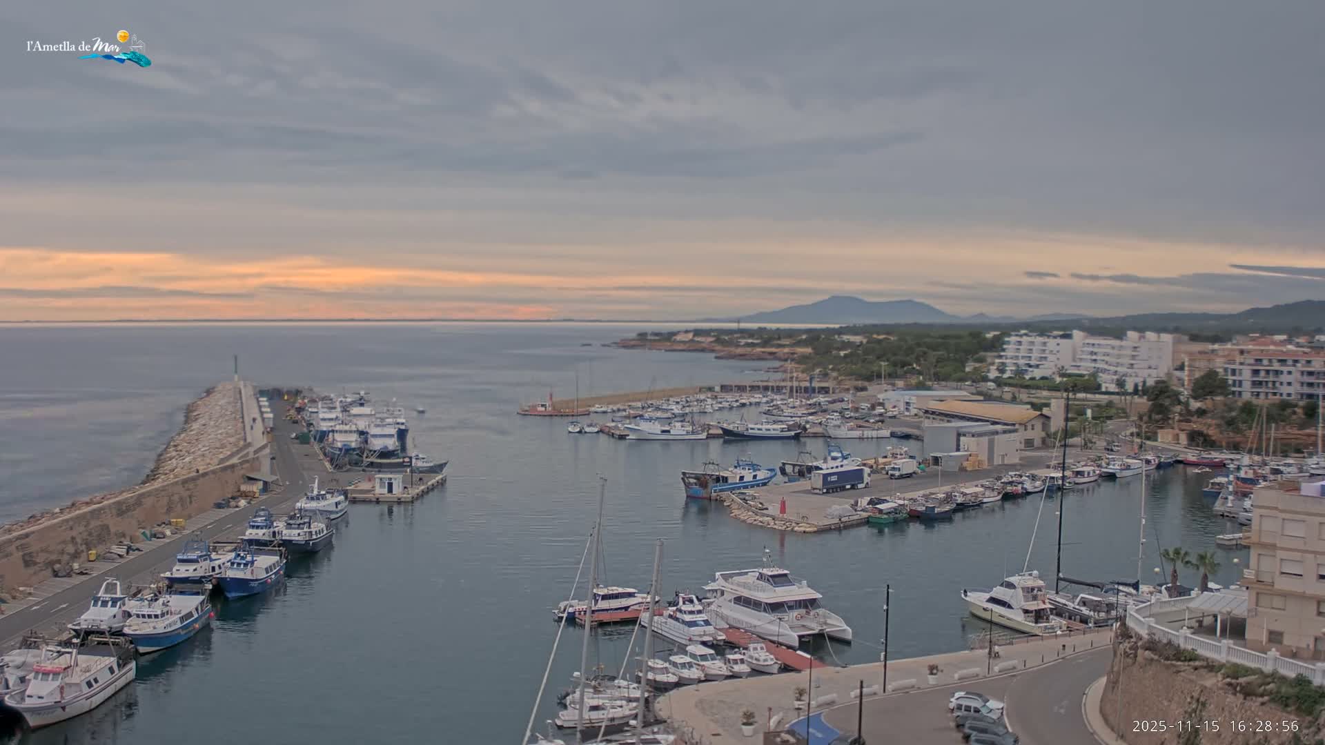 L'Ametlla de Mar Harbor Live Cam -T arragona, Catalonia, Spain