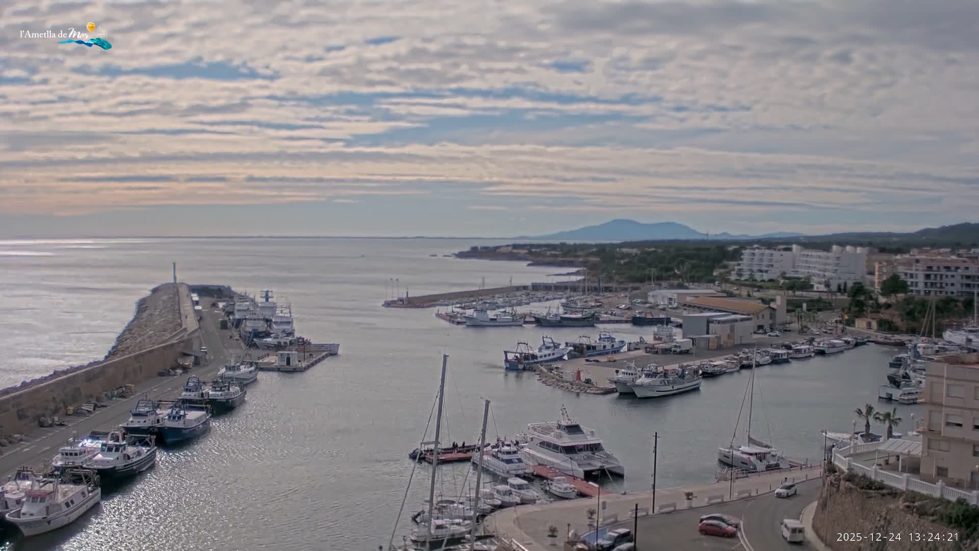 L'Ametlla de Mar Harbor Live Cam -T arragona, Catalonia, Spain